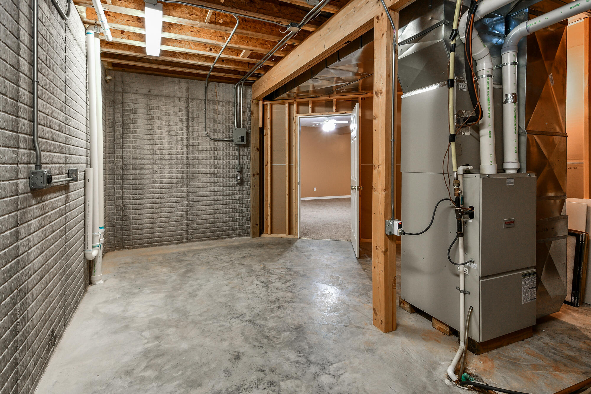 215 Queensberry Road Property Photo 41