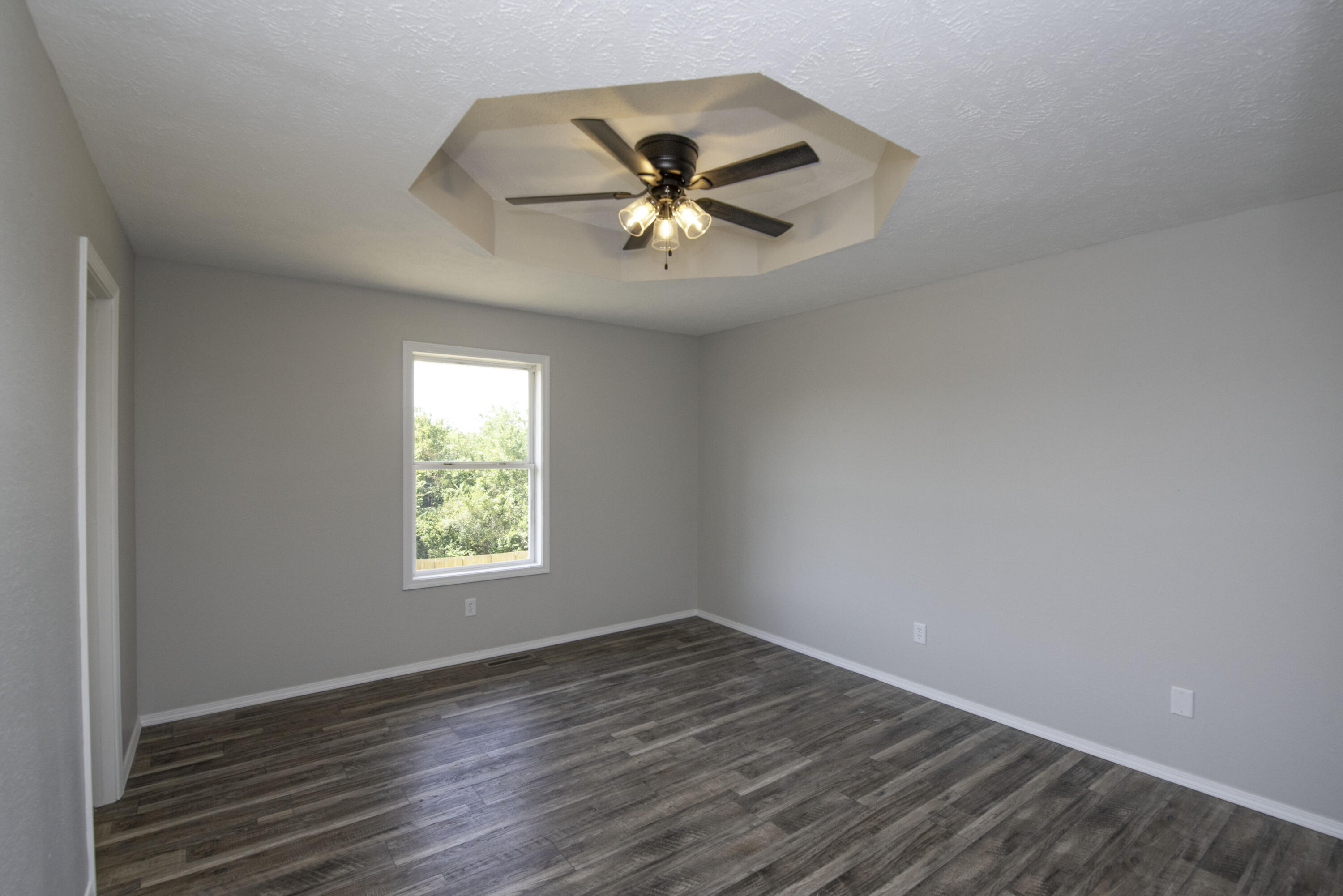 3355 South Valley View Drive Property Photo 8