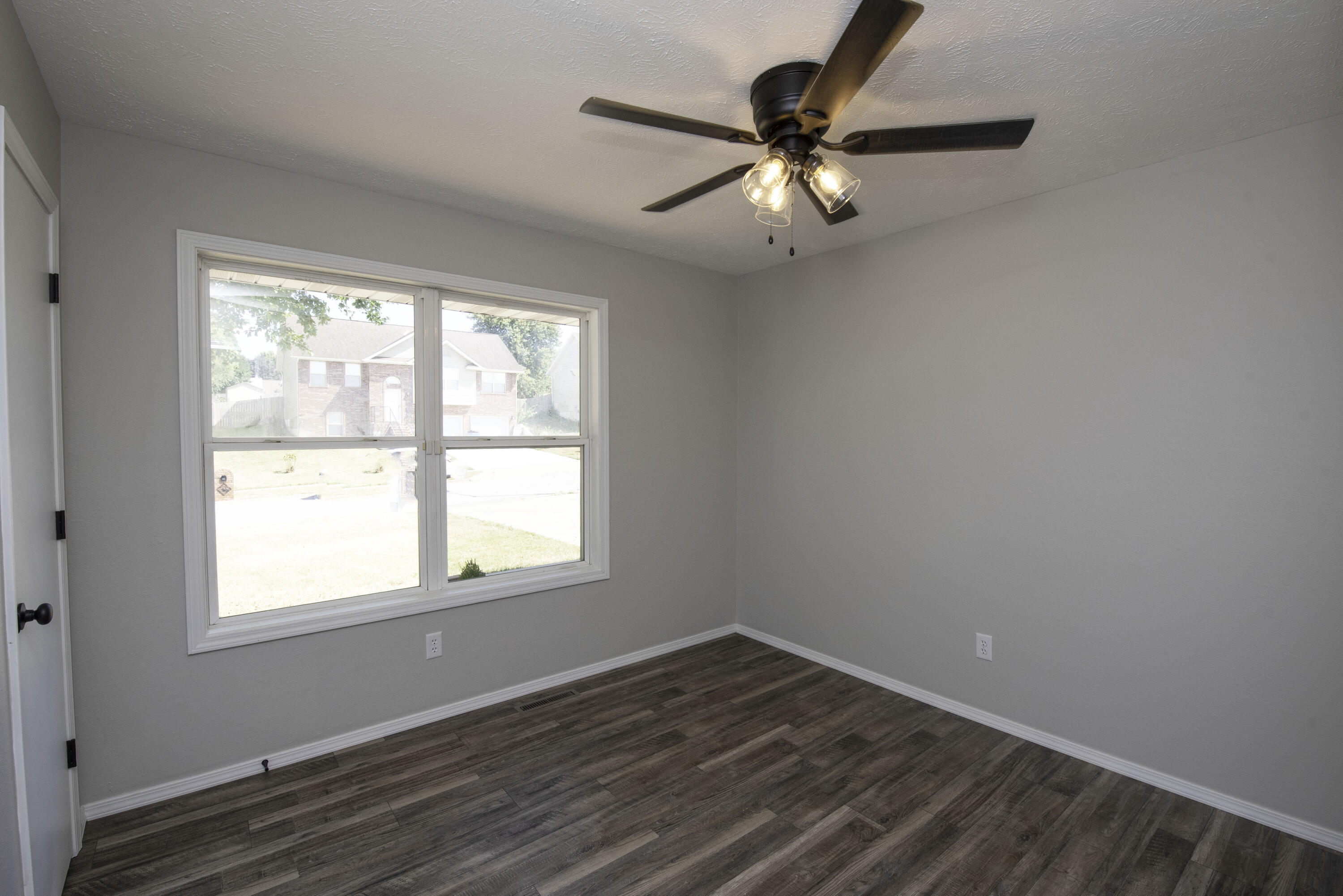 3355 South Valley View Drive Property Photo 10