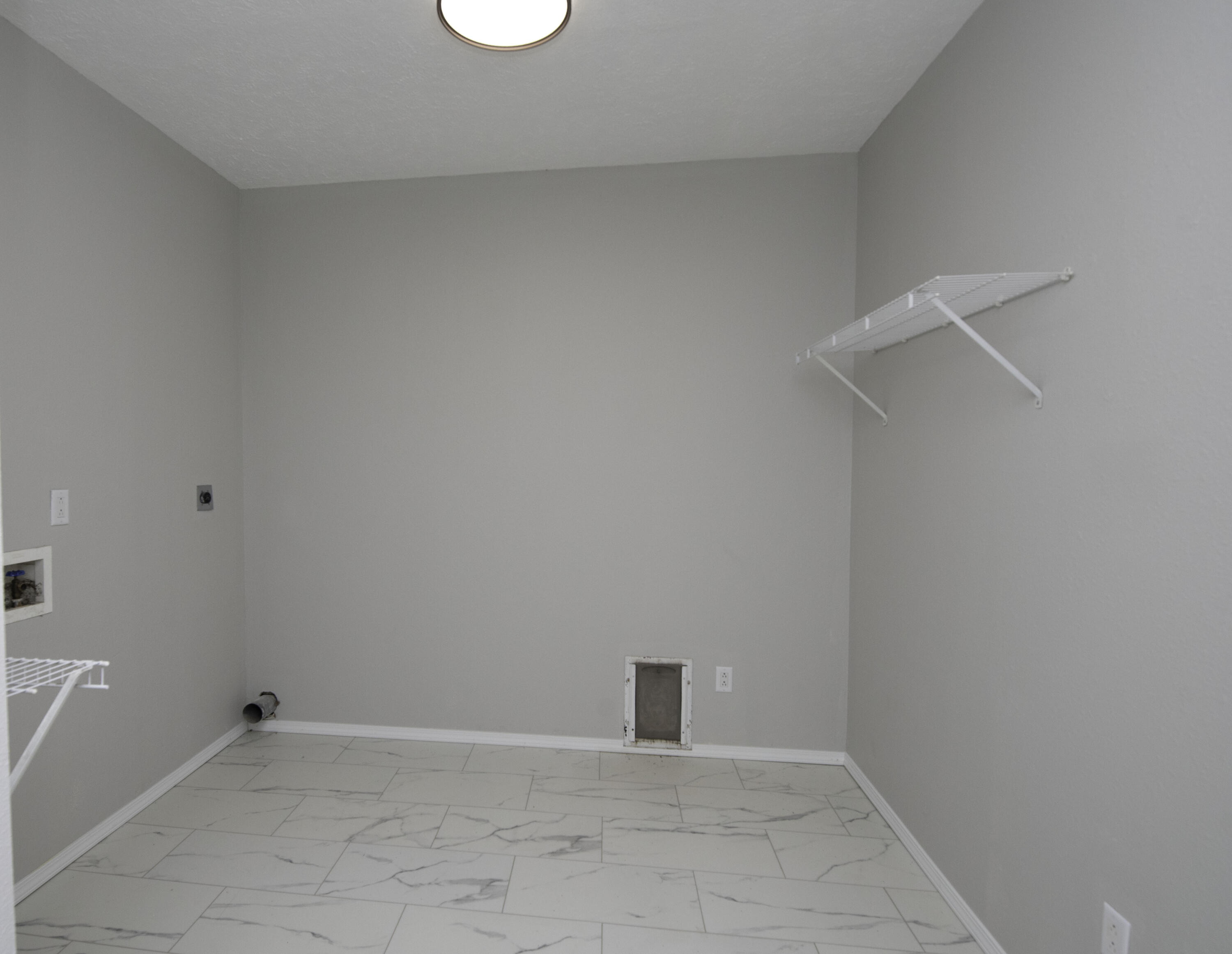 3355 South Valley View Drive Property Photo 15