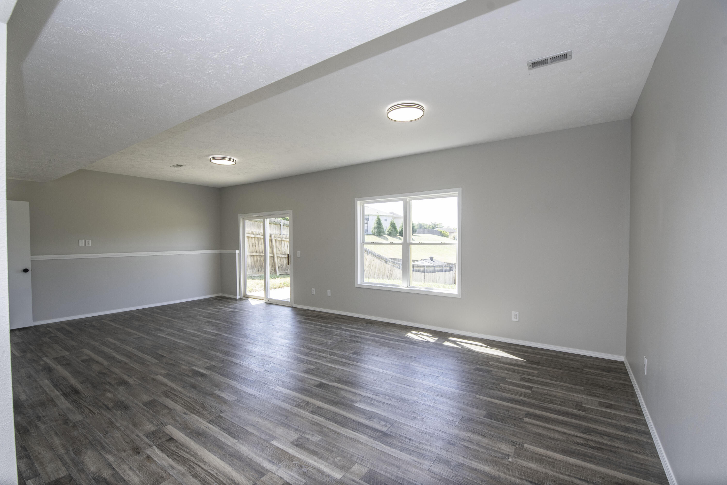 3355 South Valley View Drive Property Photo 16