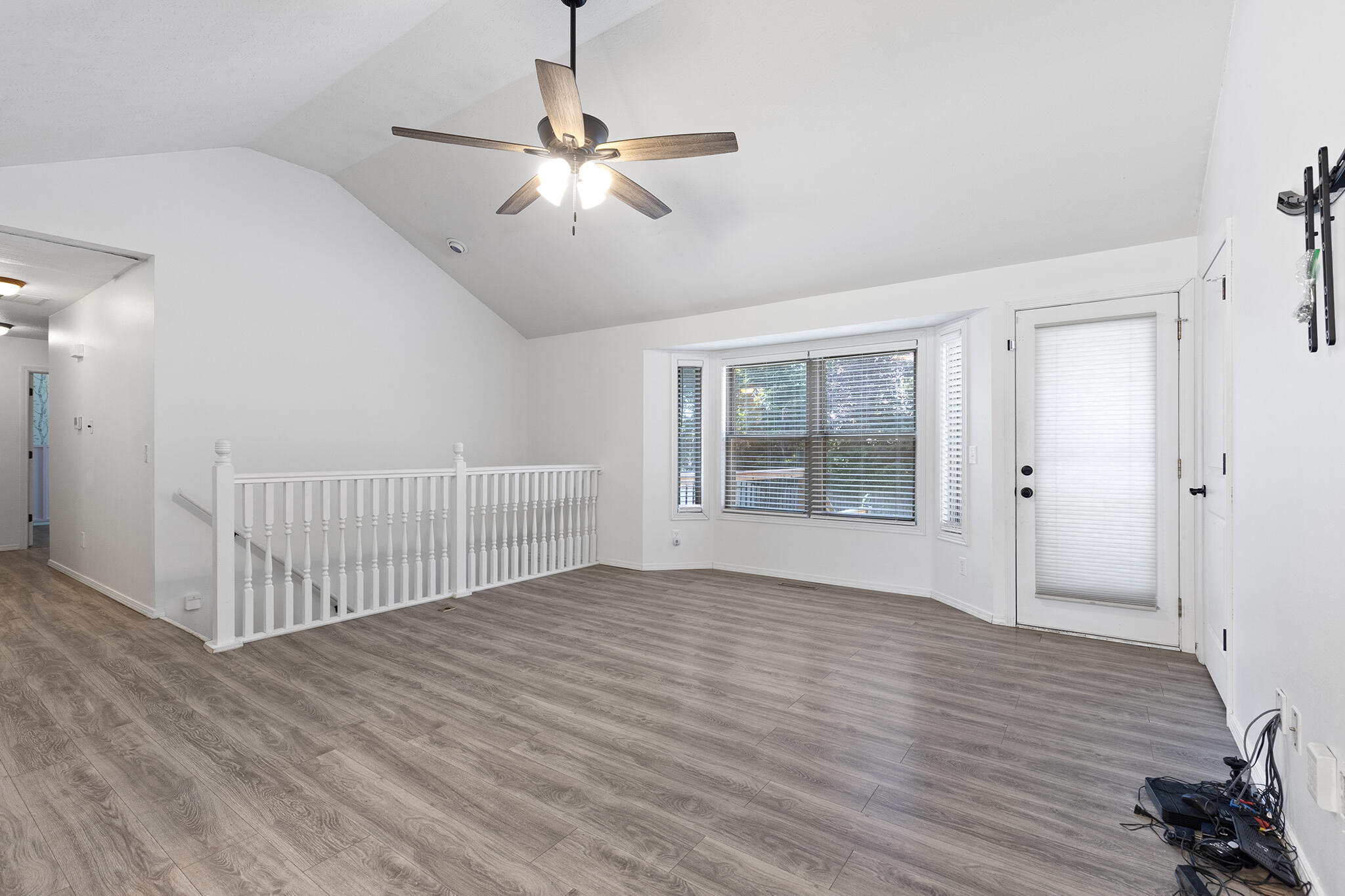 105 Holly Ridge Road Property Photo 4