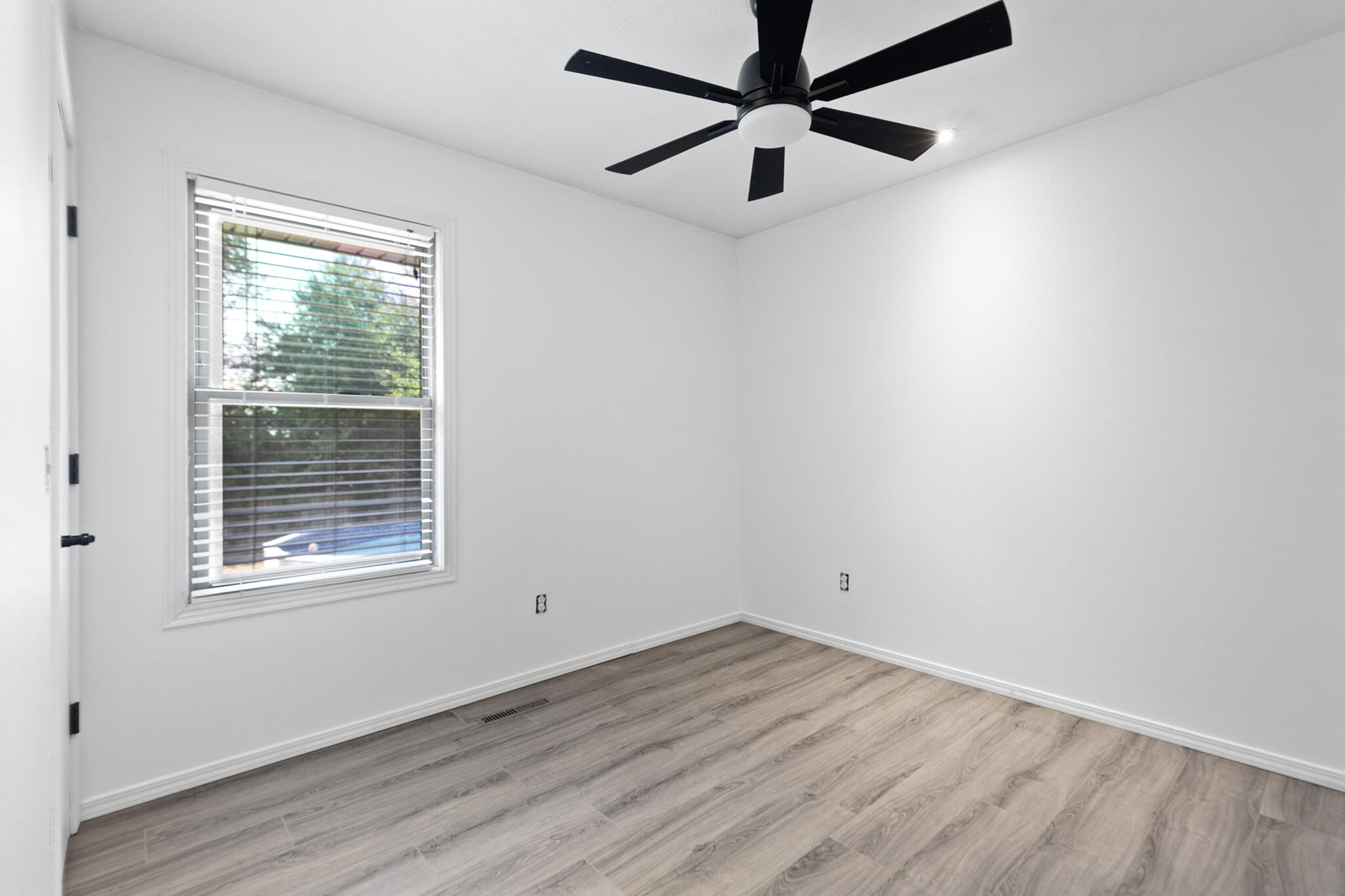 105 Holly Ridge Road Property Photo 18