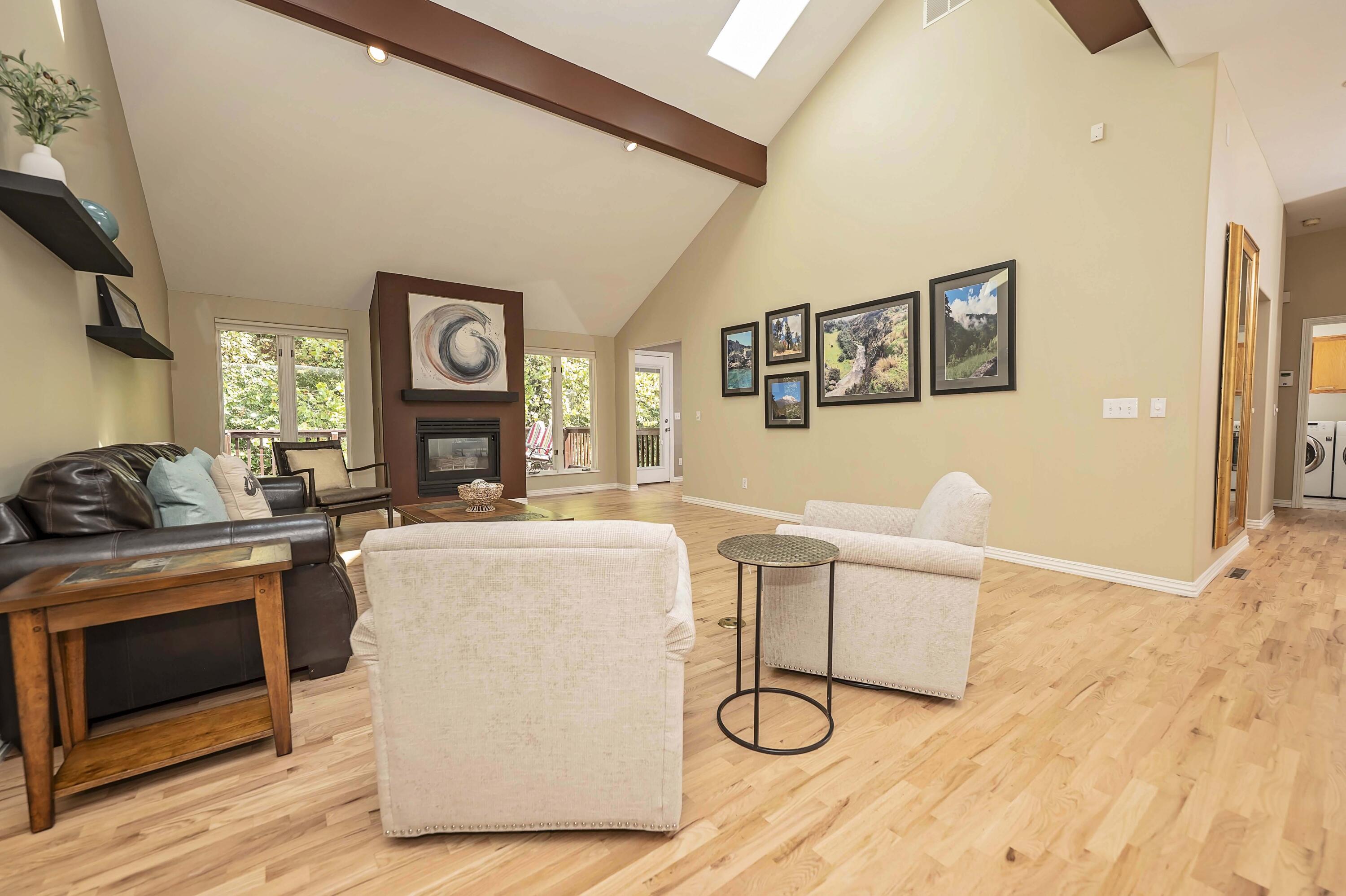 1940 South Berkshire Avenue Property Photo 6