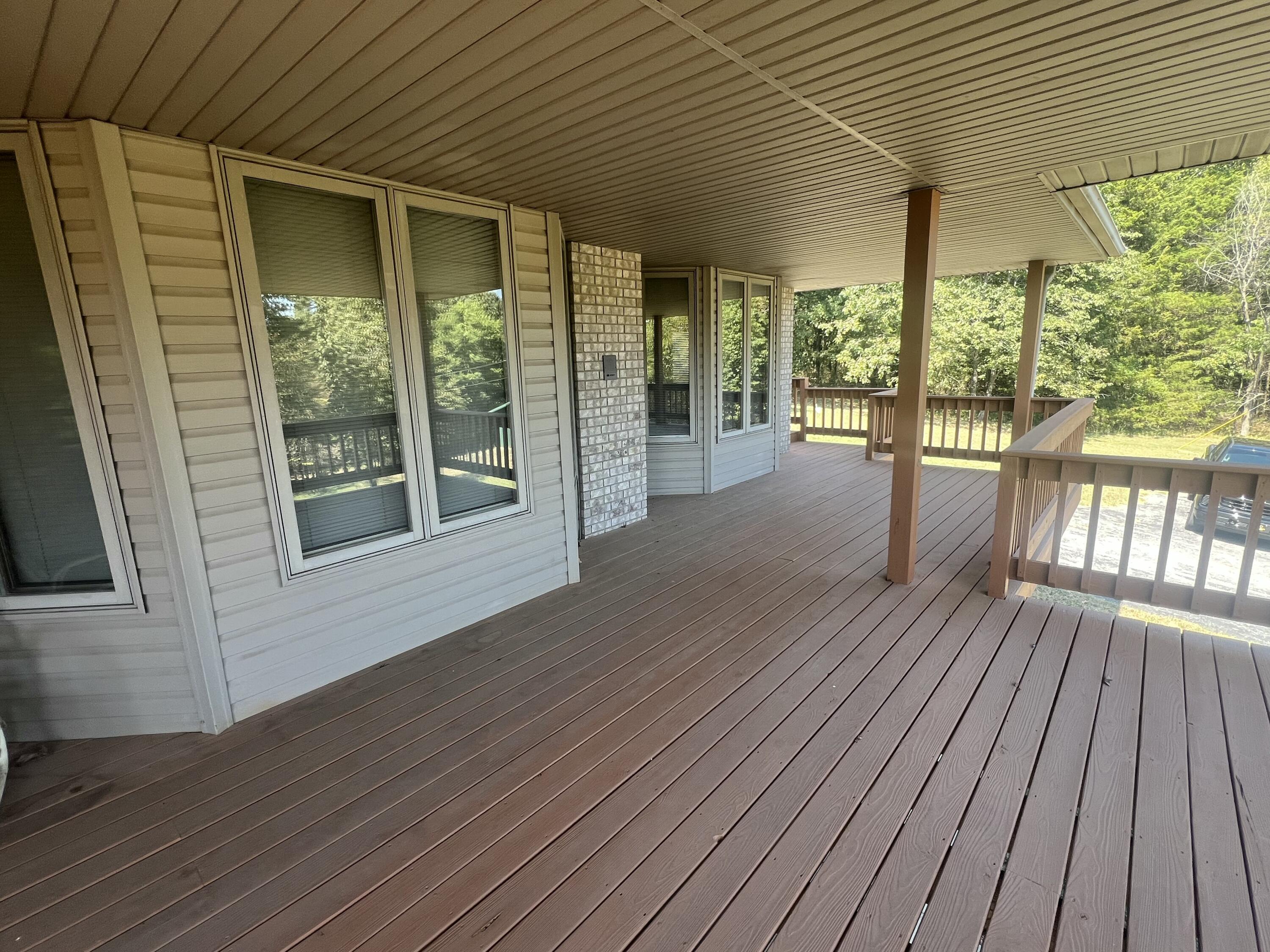 1525 South Farm Road 241 Property Photo 9