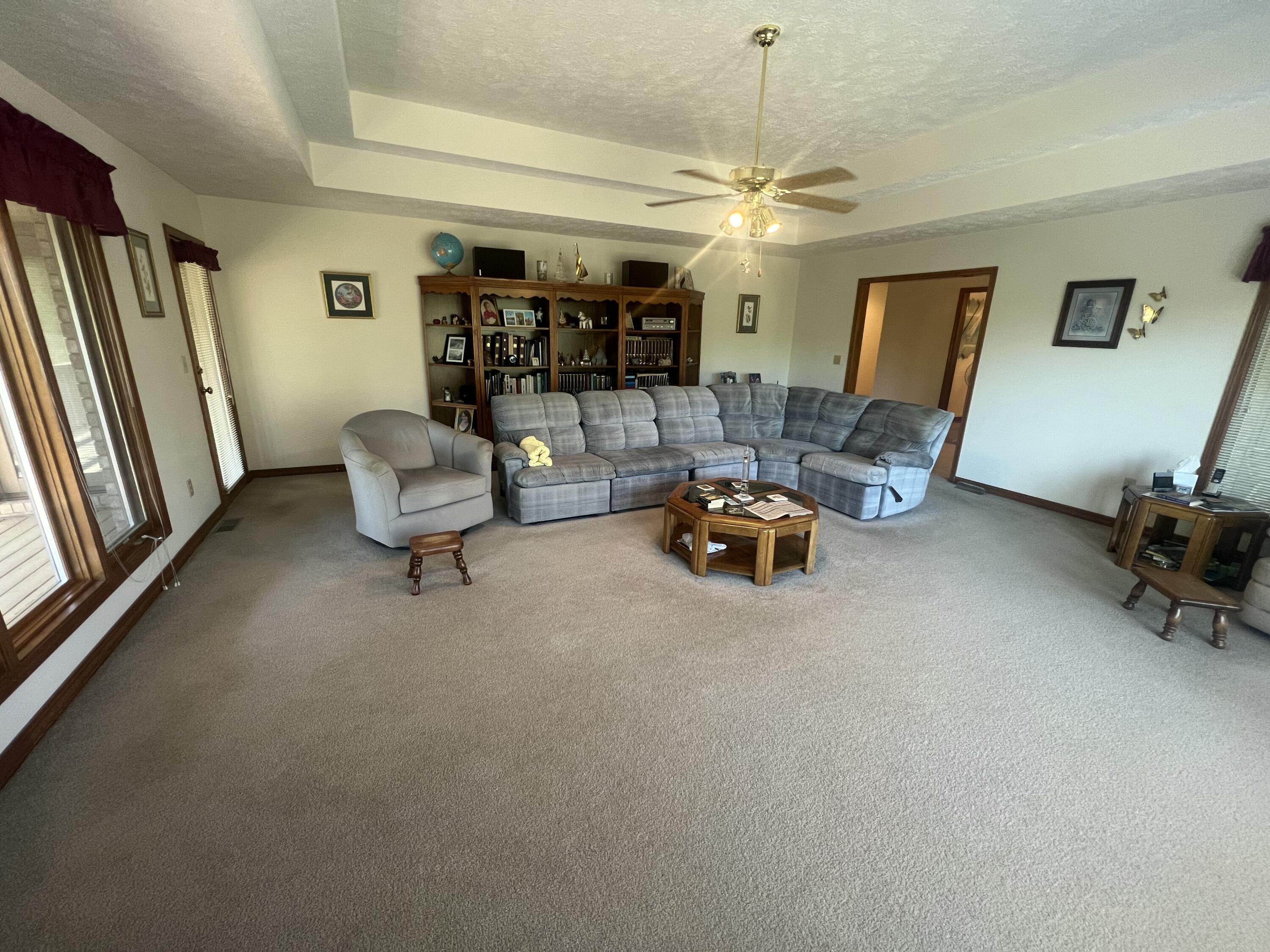 1525 South Farm Road 241 Property Photo 13