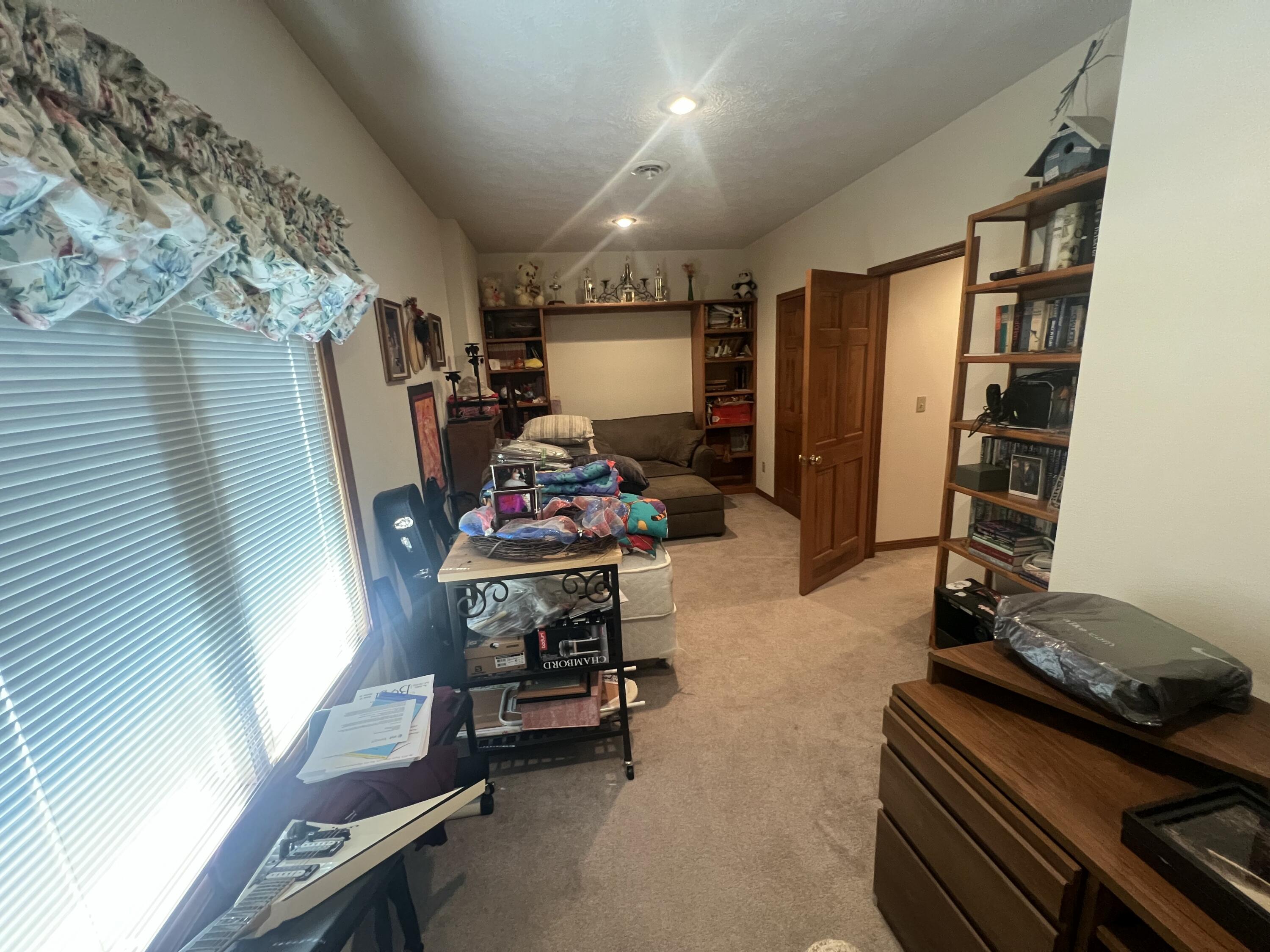 1525 South Farm Road 241 Property Photo 26