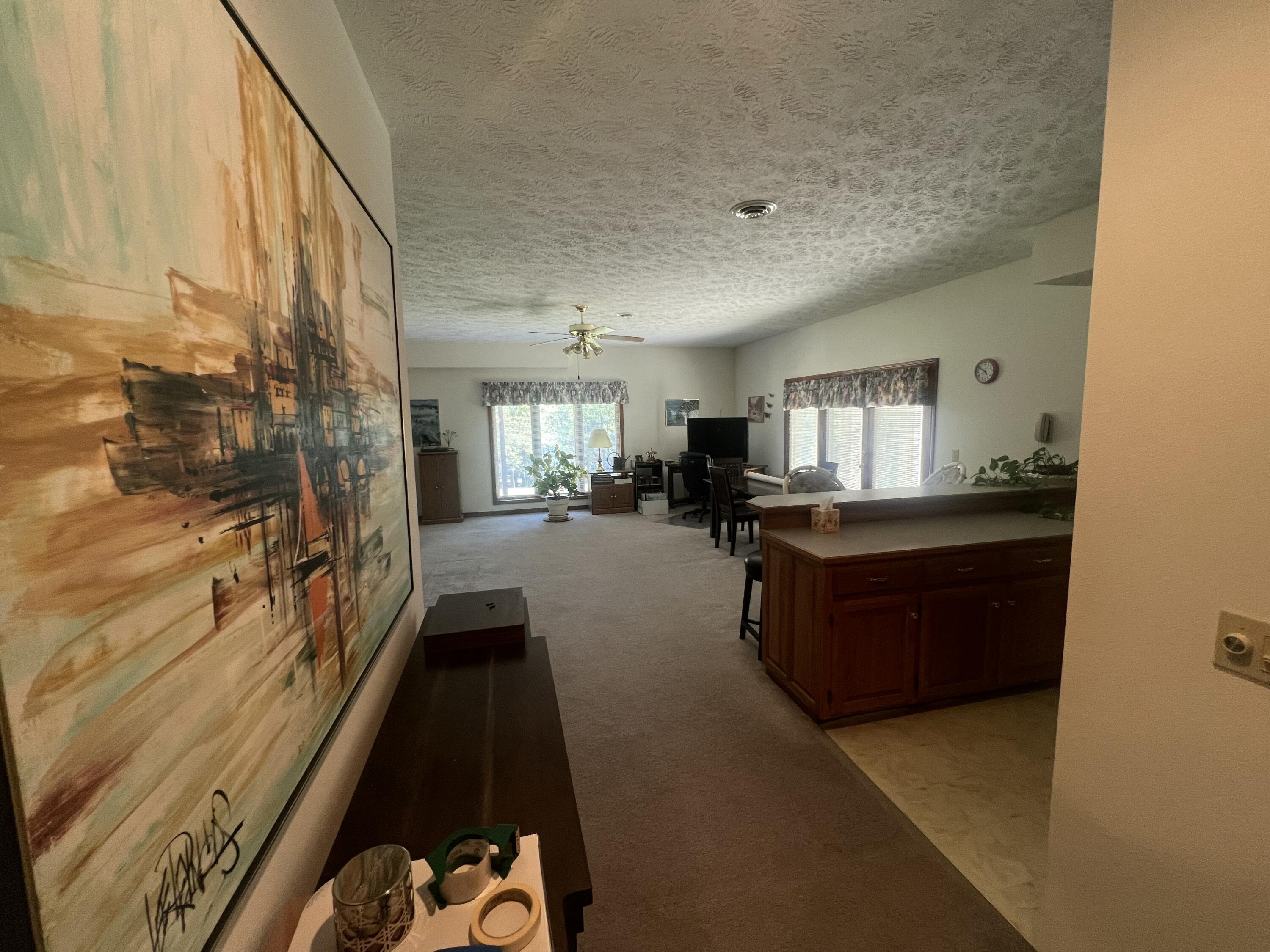 1525 South Farm Road 241 Property Photo 27