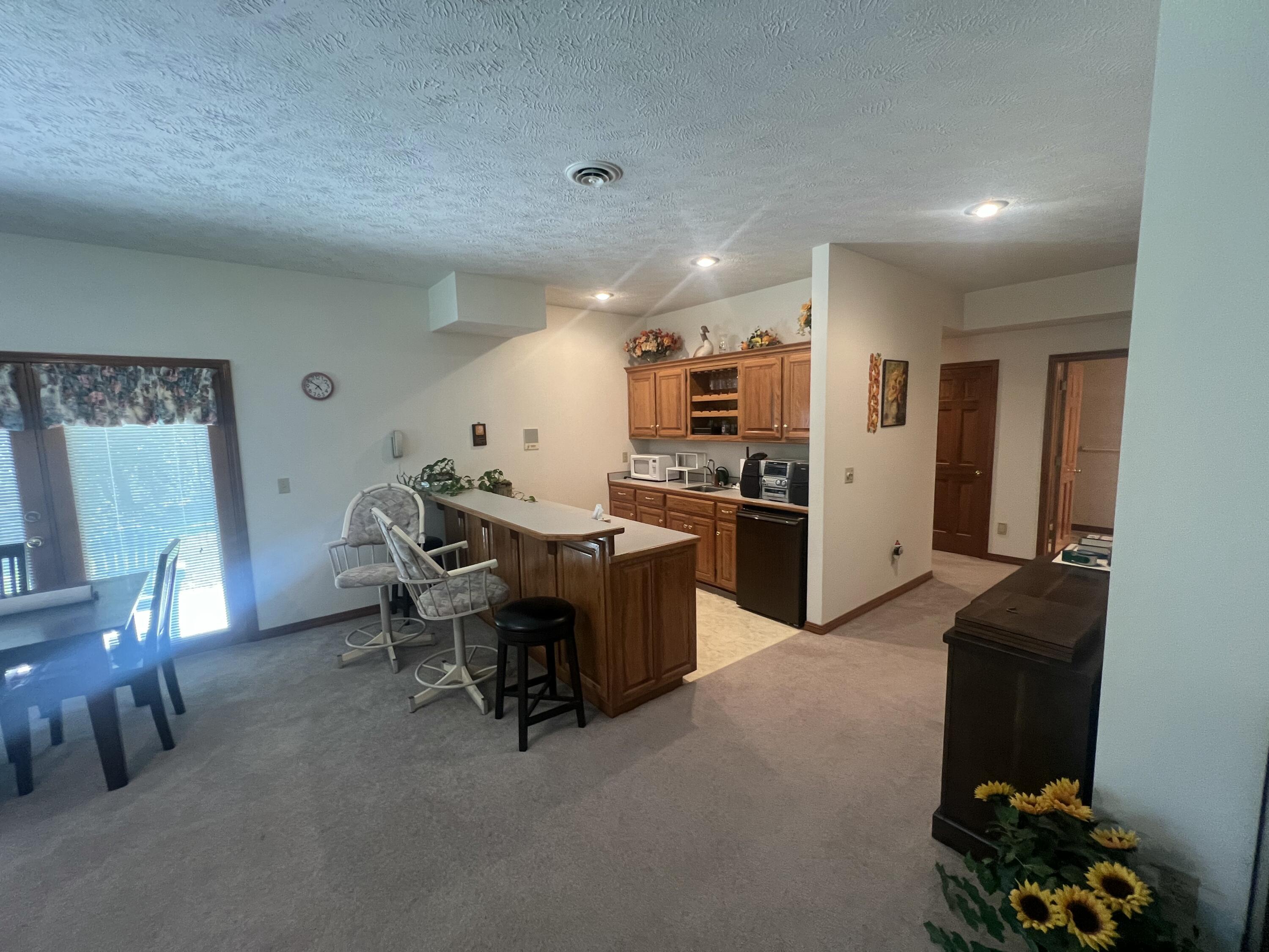 1525 South Farm Road 241 Property Photo 28