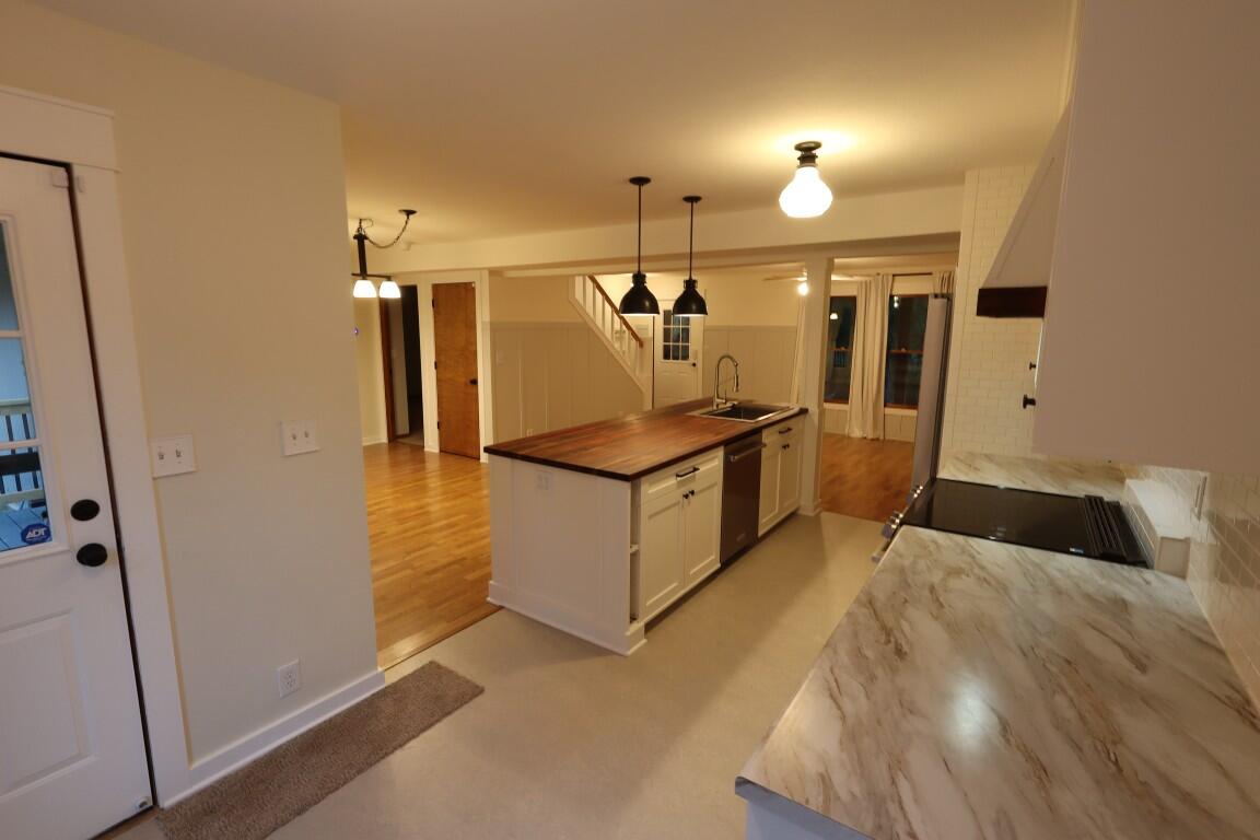 14695 West Farm Road 124 Property Photo 6