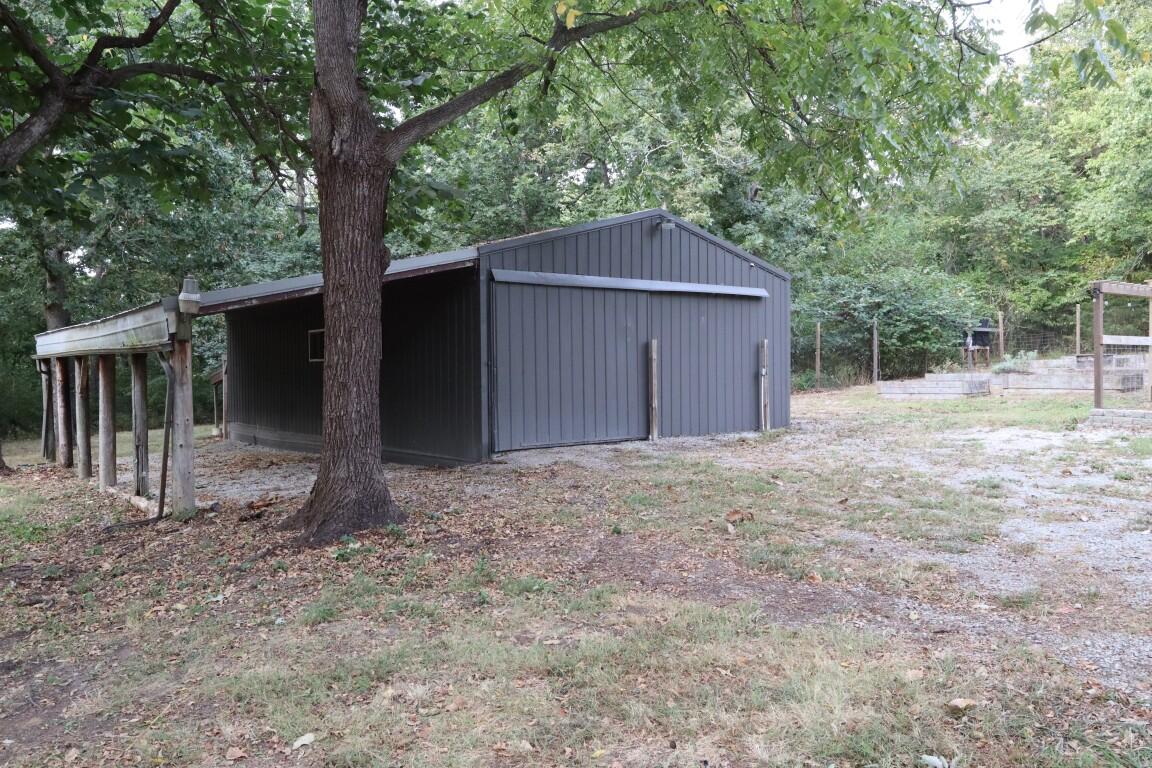 14695 West Farm Road 124 Property Photo 10