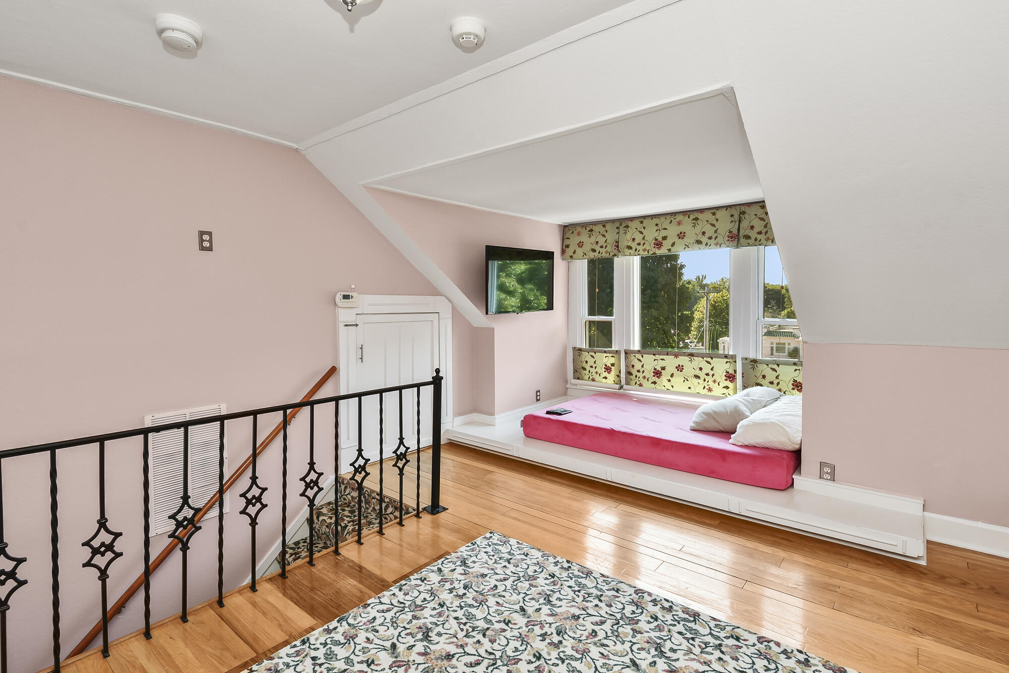 1635 East Walnut Street Property Photo 60