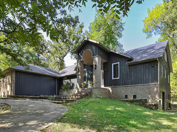 2441 State Highway Zz Property Photo 4