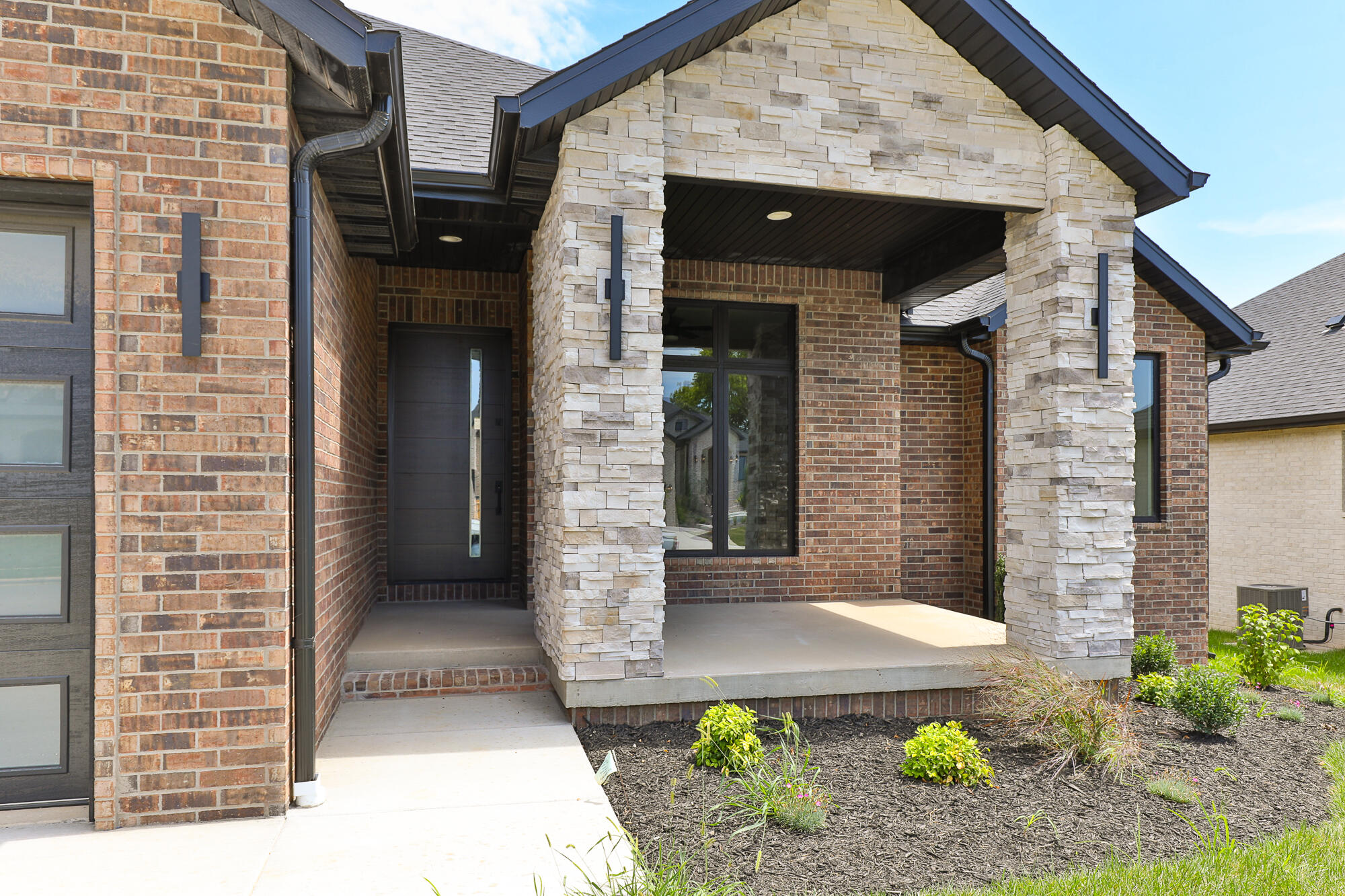 2038 North Silver Charm Avenue Property Photo 3