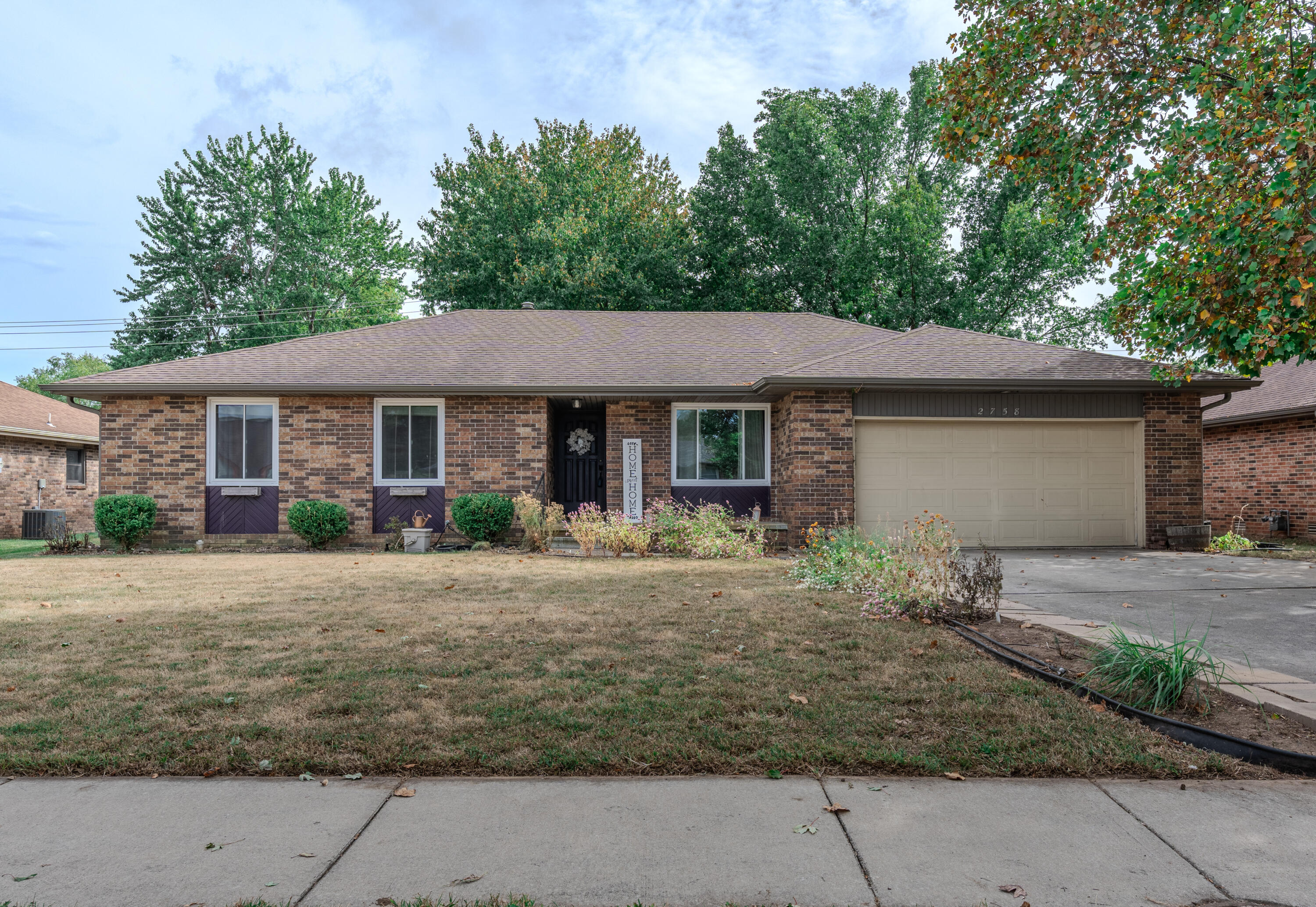 2758 West Swan Street Property Photo 2