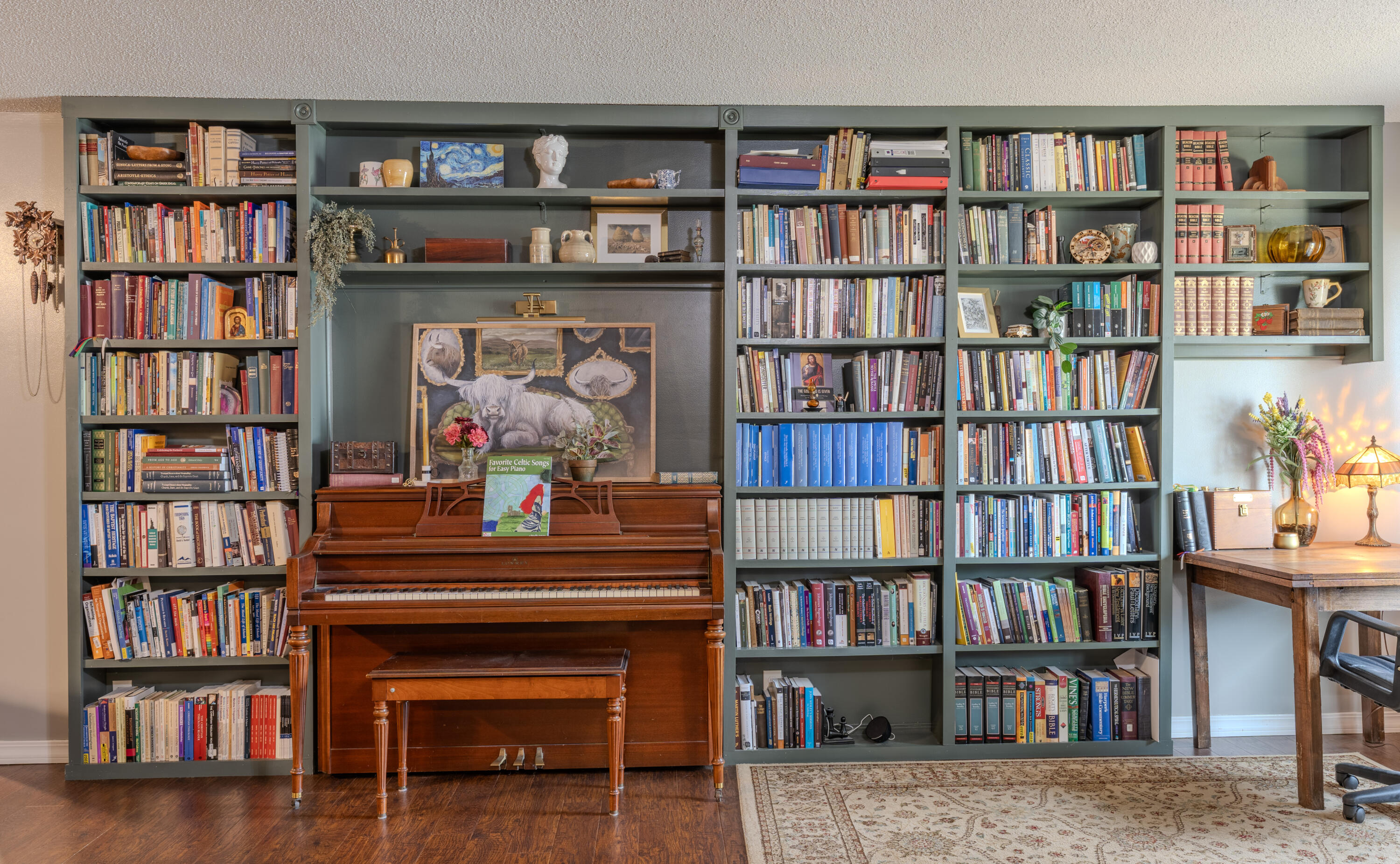 2758 West Swan Street Property Photo 5