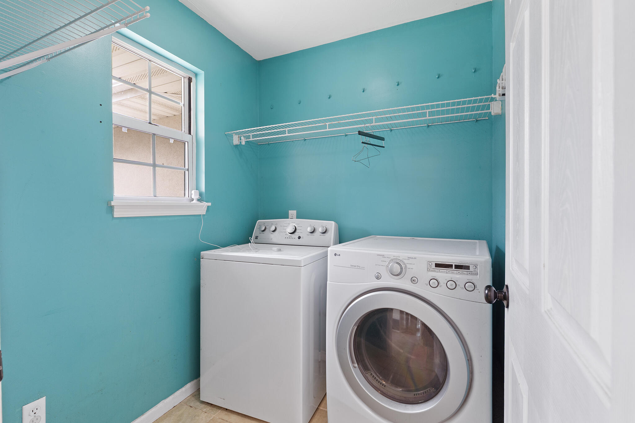 705 South Whippoorwill Drive Property Photo 18