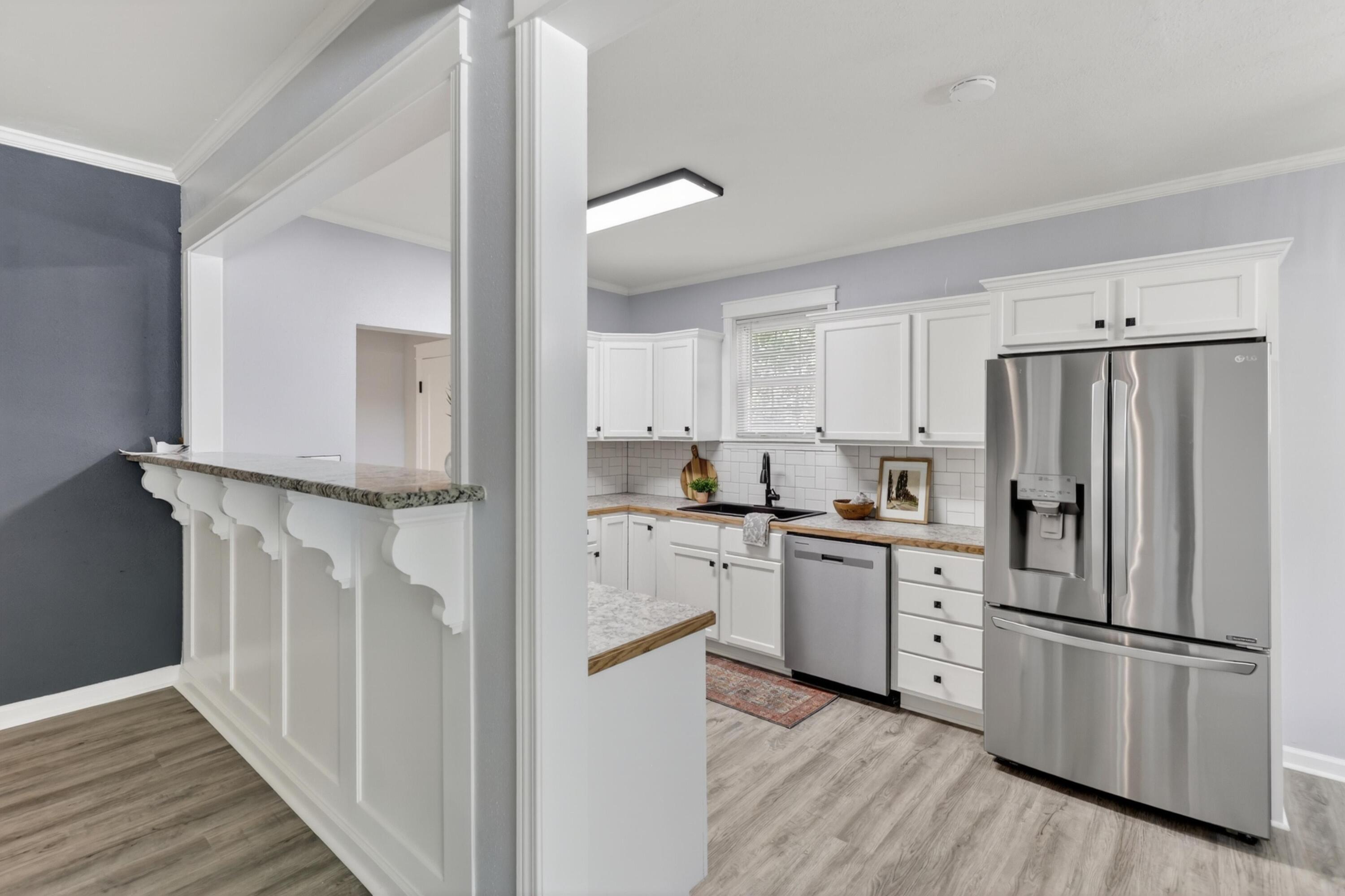 2102 West 12th Street Property Photo 16