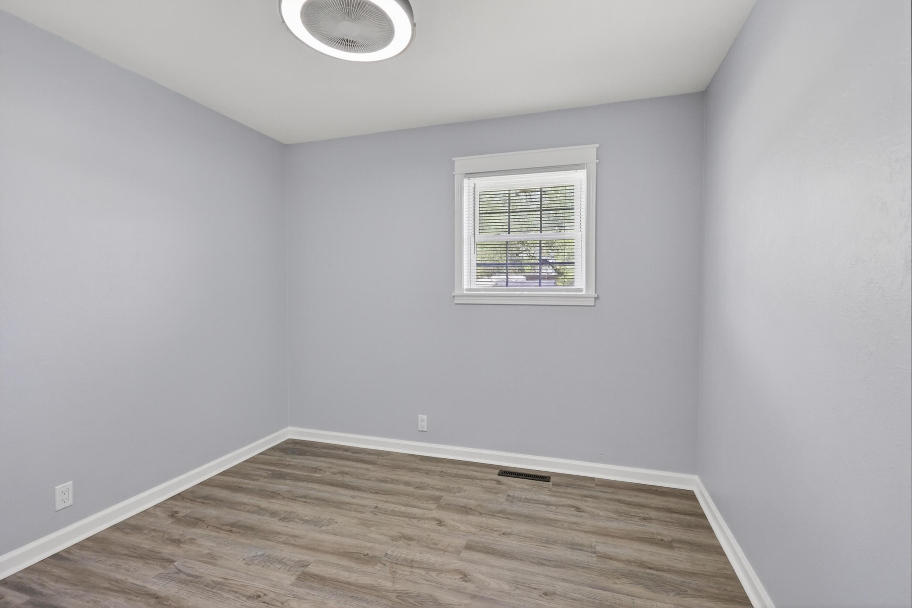 2102 West 12th Street Property Photo 29