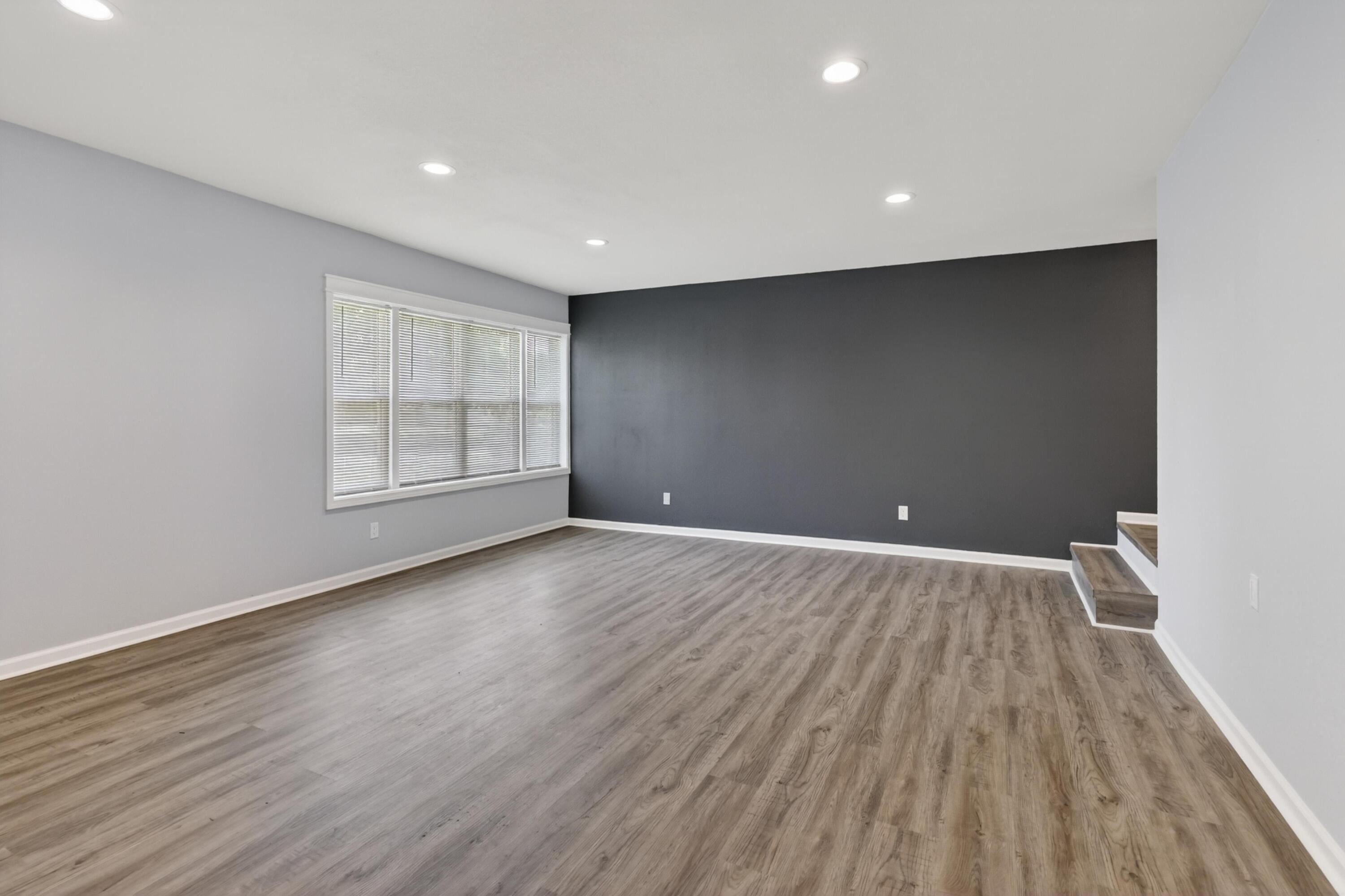 2102 West 12th Street Property Photo 40
