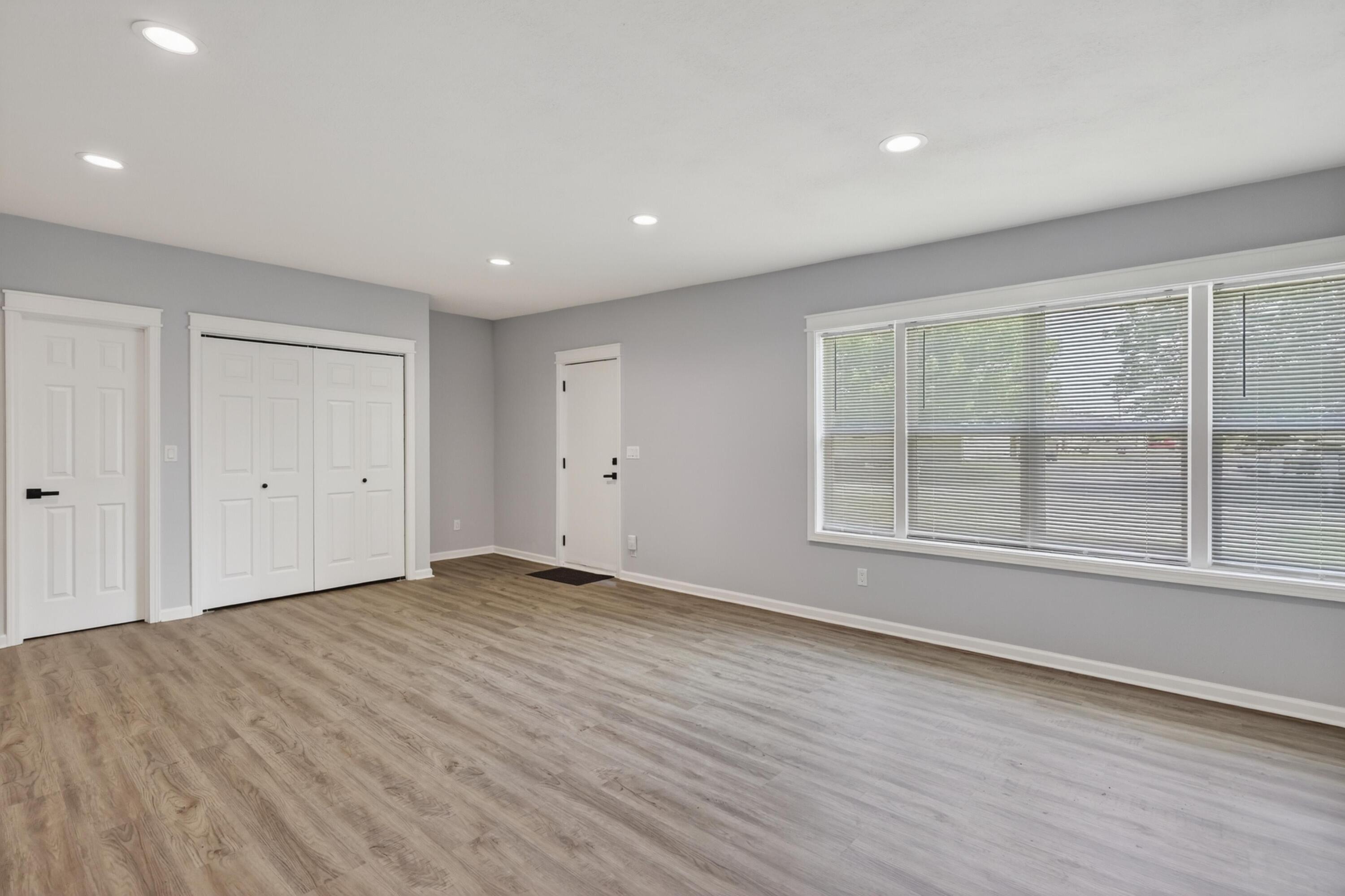2102 West 12th Street Property Photo 42