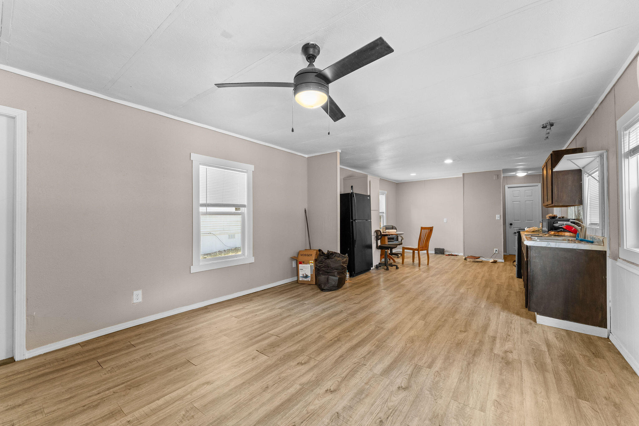 000 Aster Circle Property Photo 23