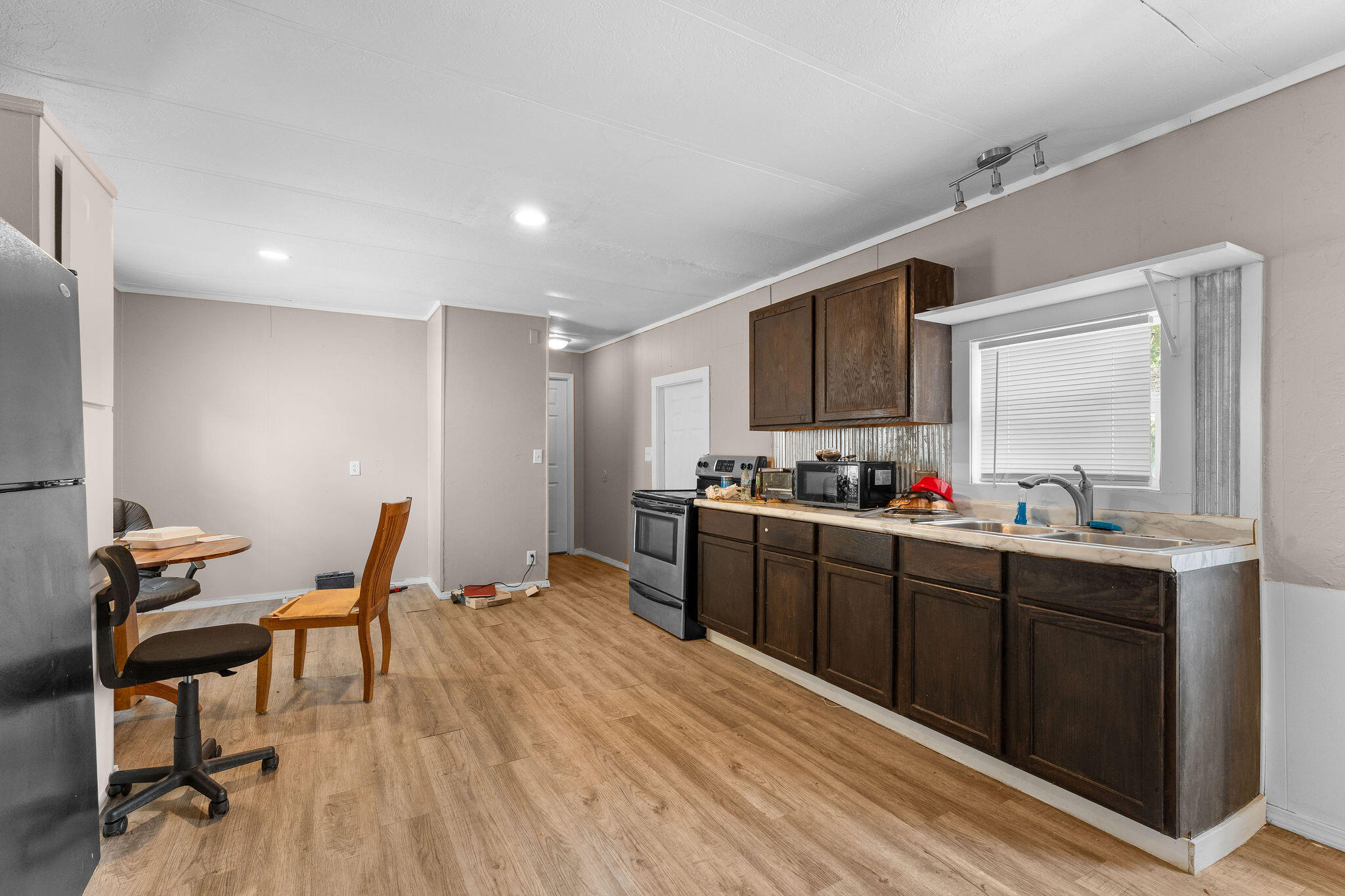 000 Aster Circle Property Photo 25