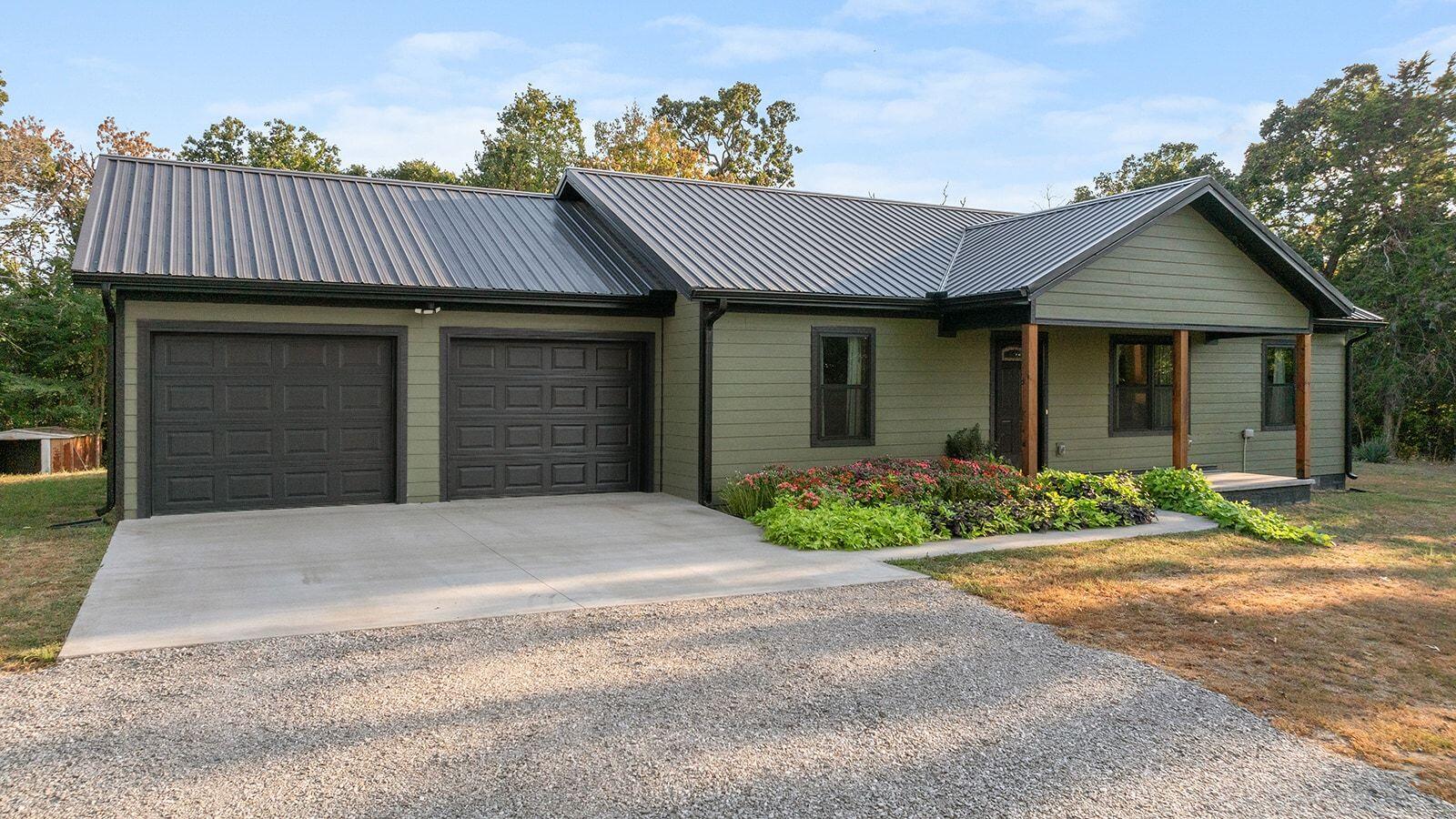 +2374 Upper Mill Creek Road Property Photo 1