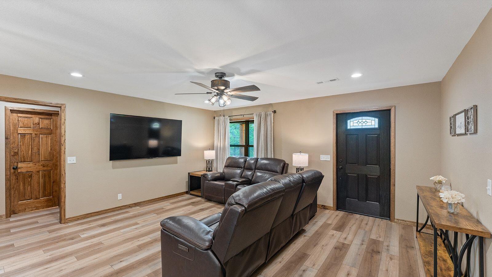 +2374 Upper Mill Creek Road Property Photo 11