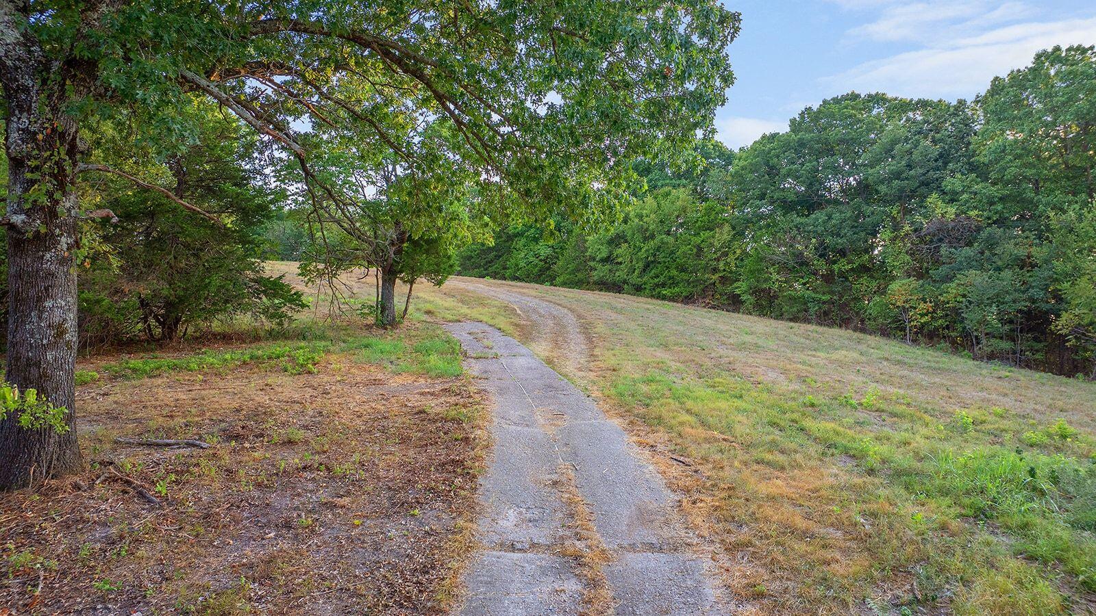+2374 Upper Mill Creek Road Property Photo 54