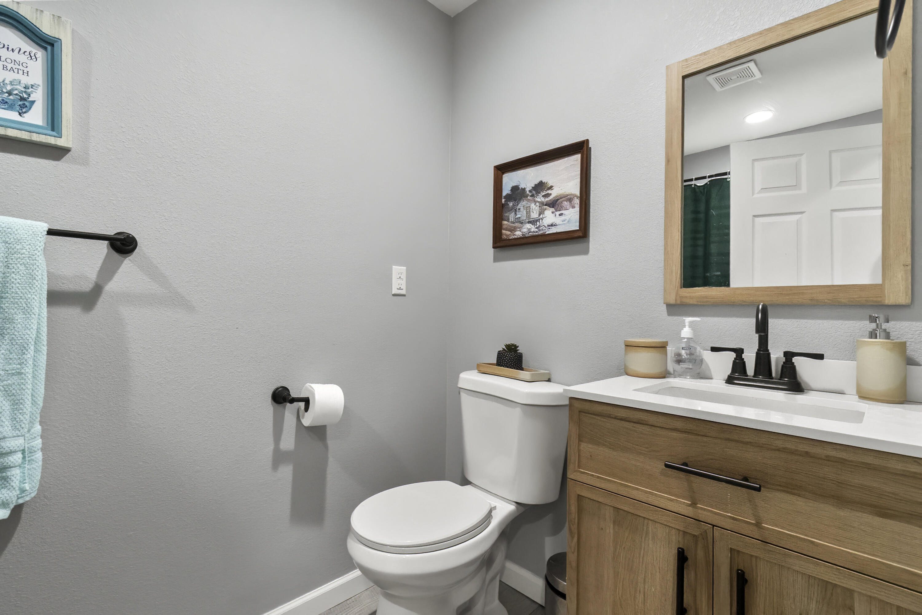 140 West Cardinal Lane Property Photo 27
