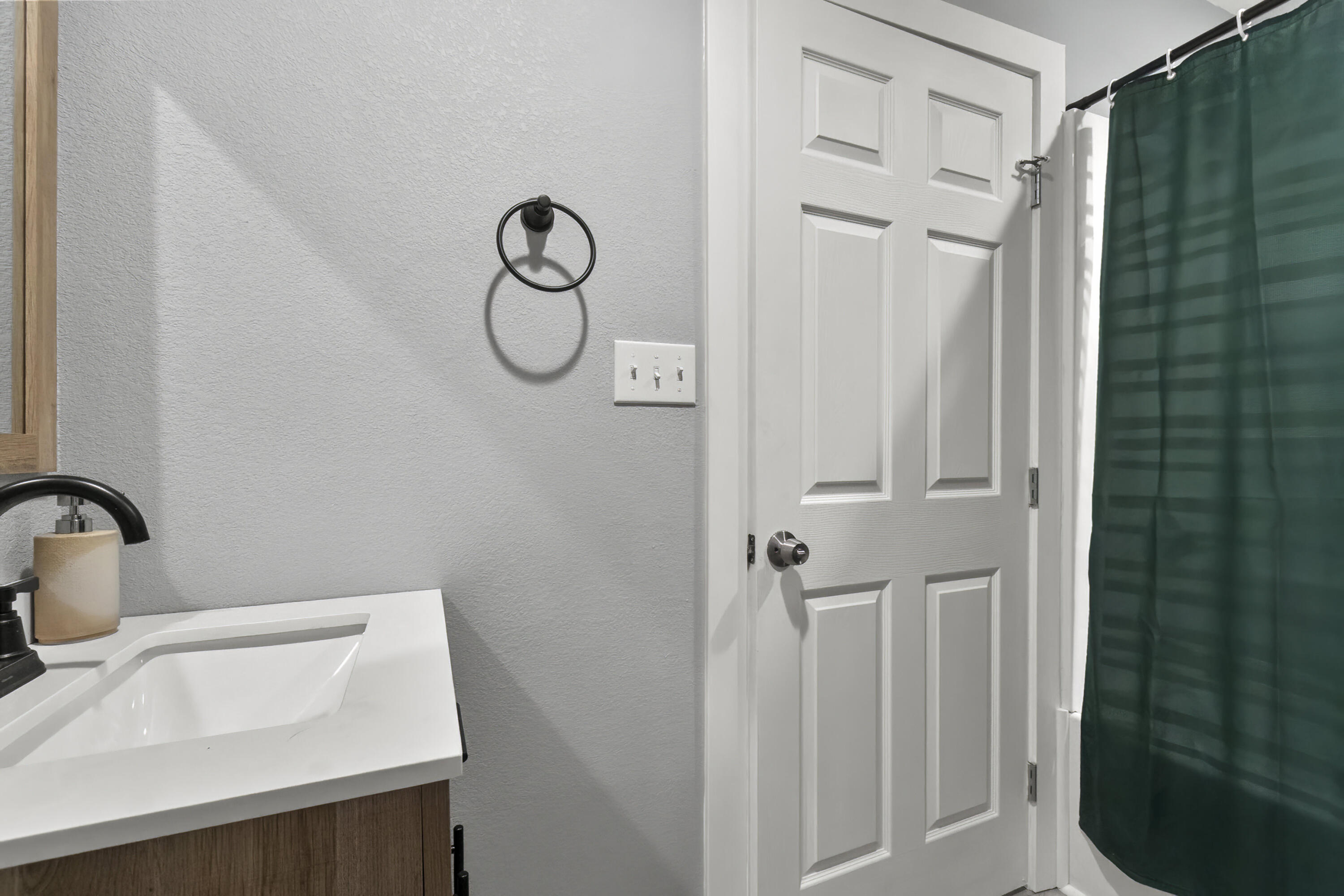 140 West Cardinal Lane Property Photo 29