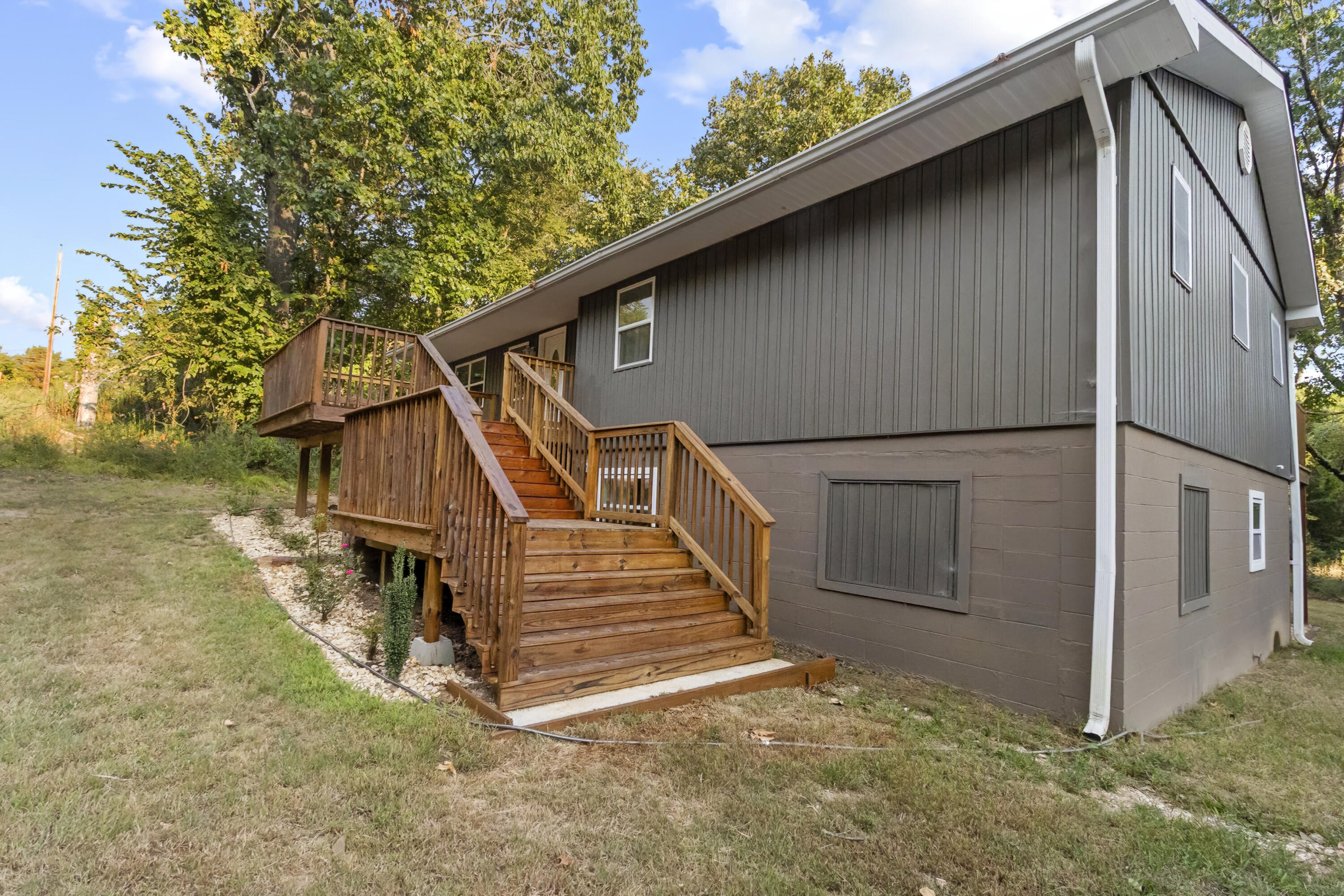 140 West Cardinal Lane Property Photo 40