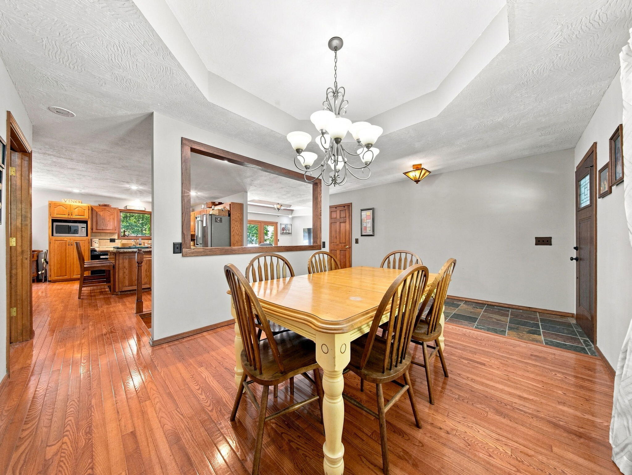 4464 North Farm Road 117 Property Photo 10
