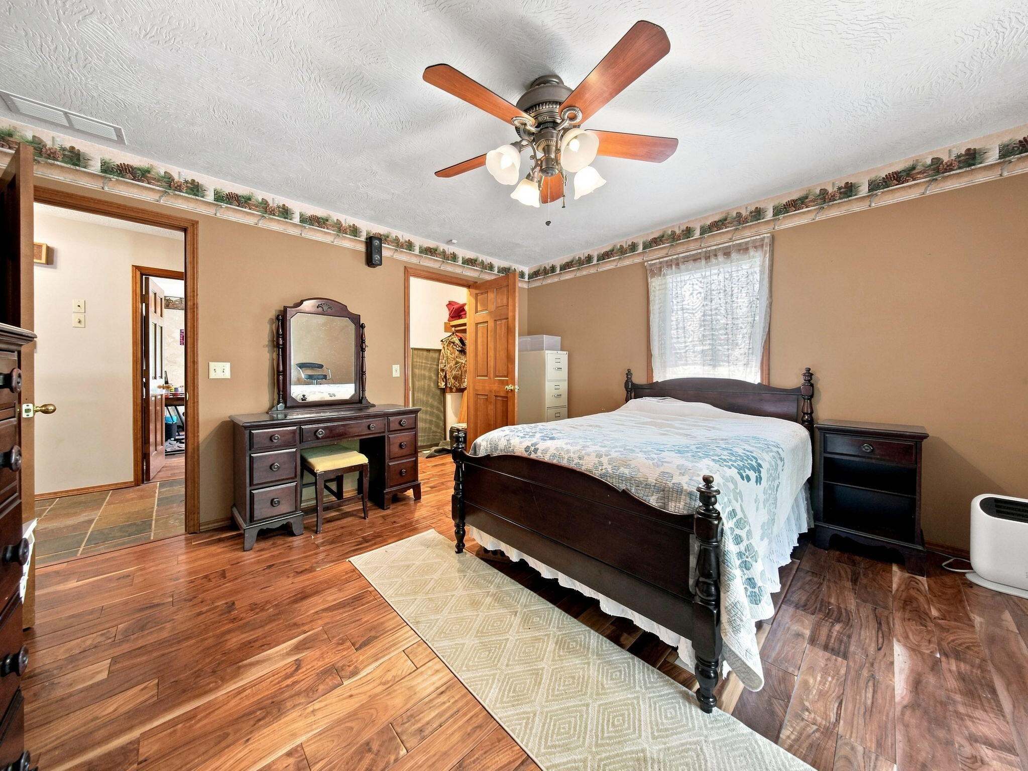4464 North Farm Road 117 Property Photo 23