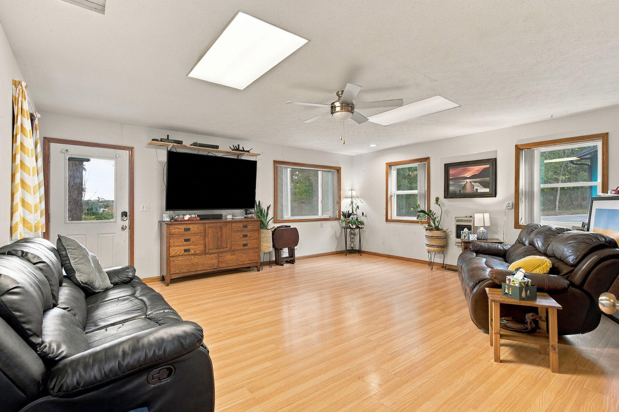 23100 East Mockingbird Drive Property Photo 11