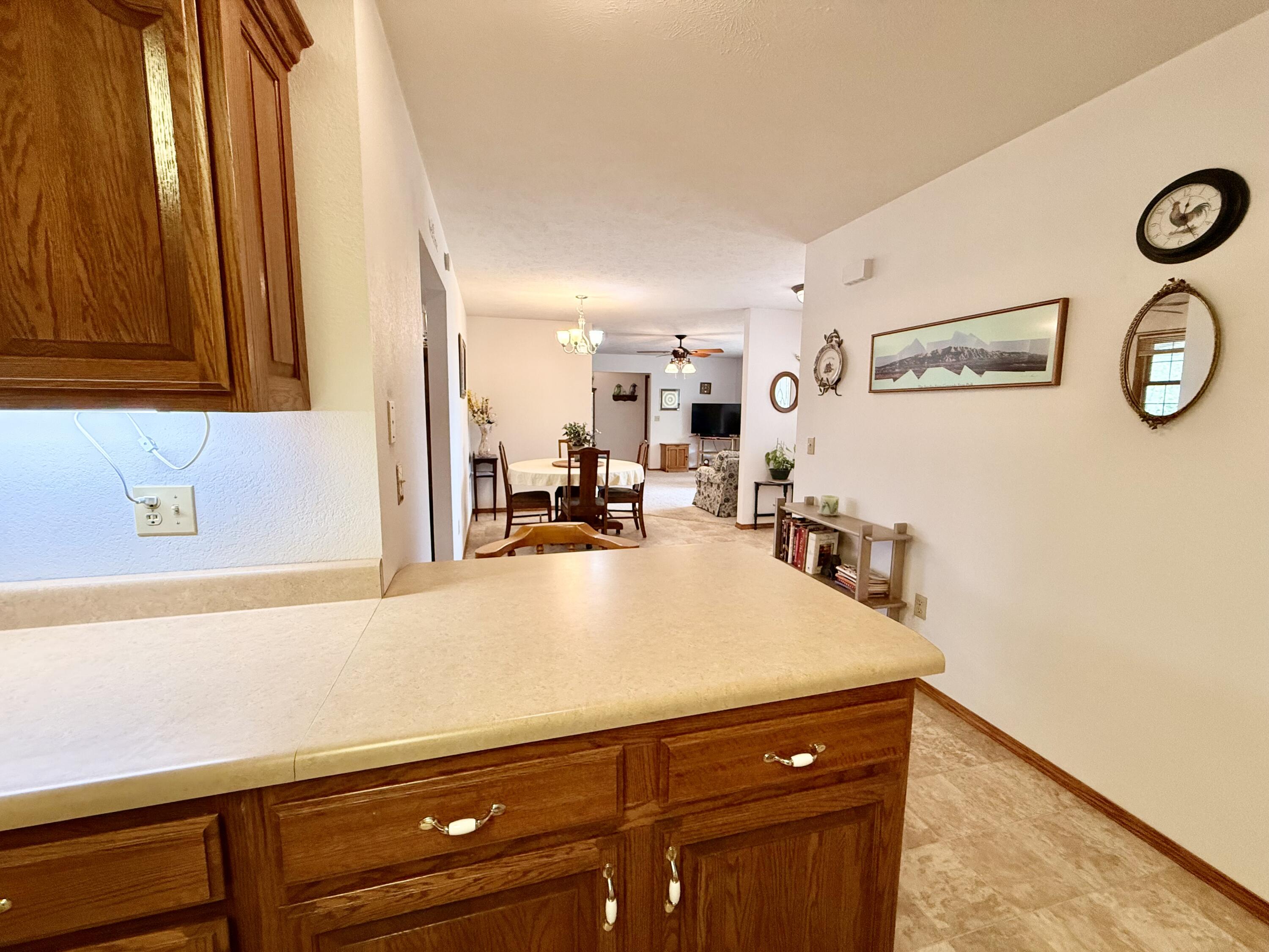 3015 Pool Drive Property Photo 10