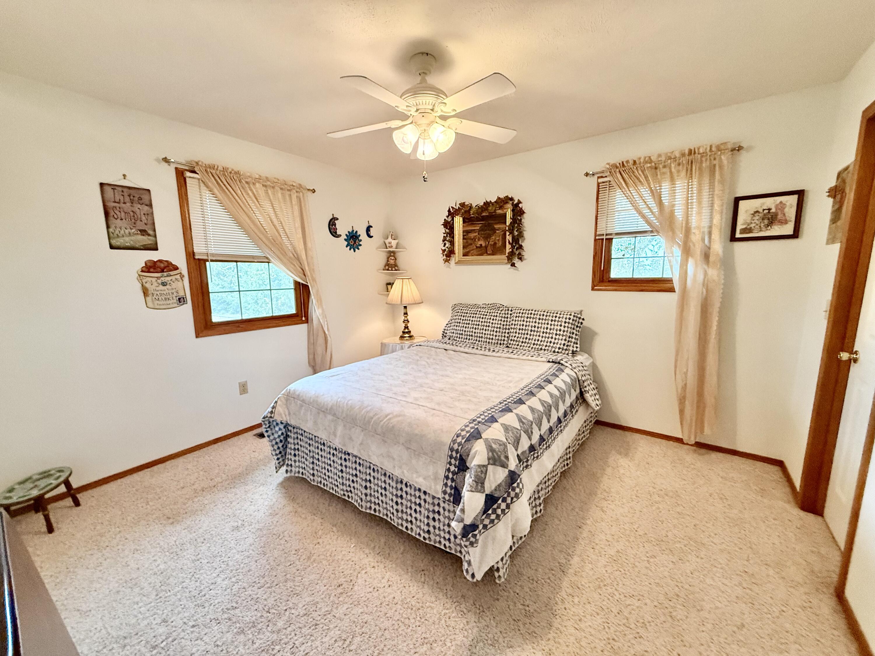3015 Pool Drive Property Photo 19