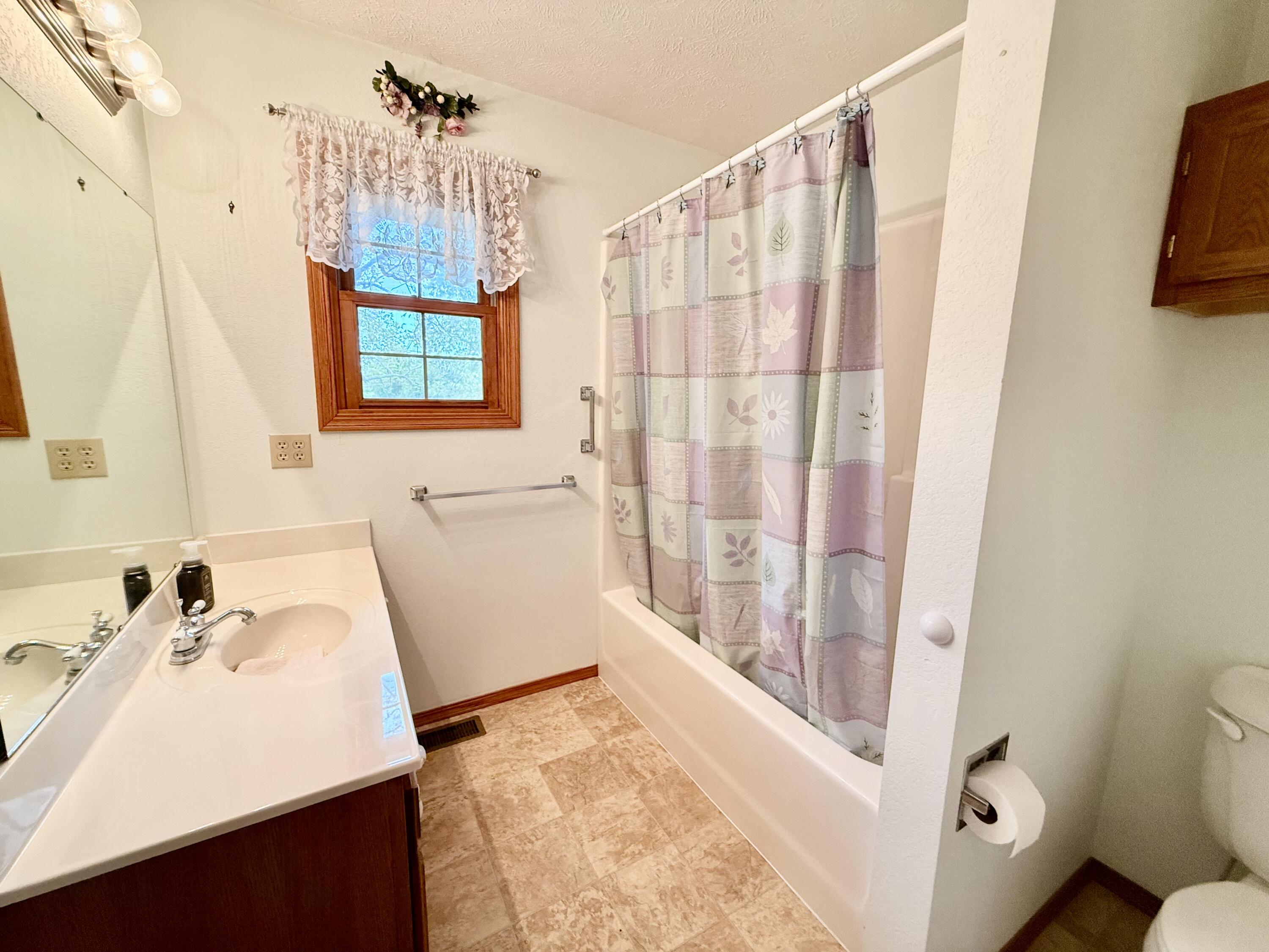 3015 Pool Drive Property Photo 20