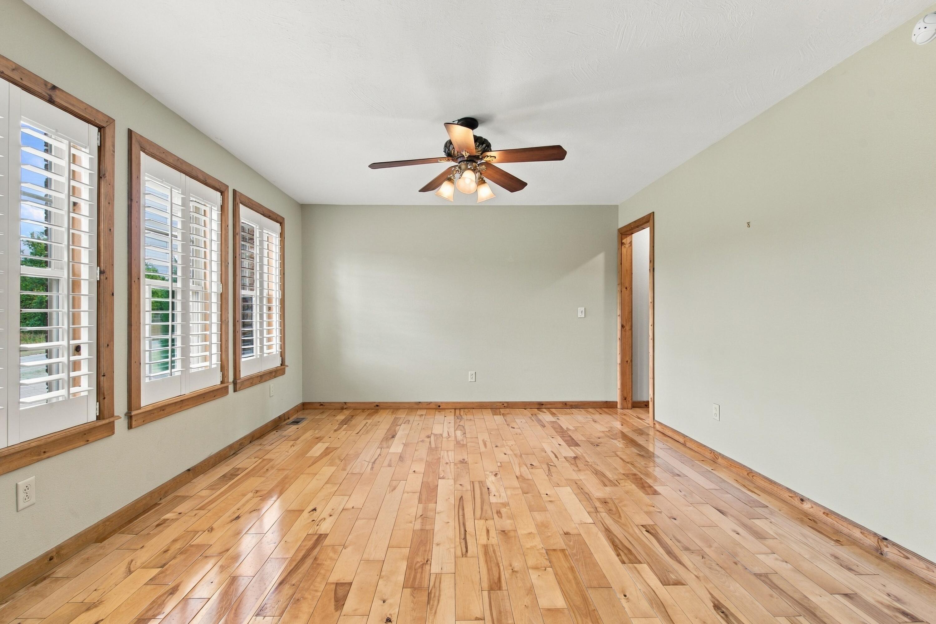 144 Elmview Drive Property Photo 15