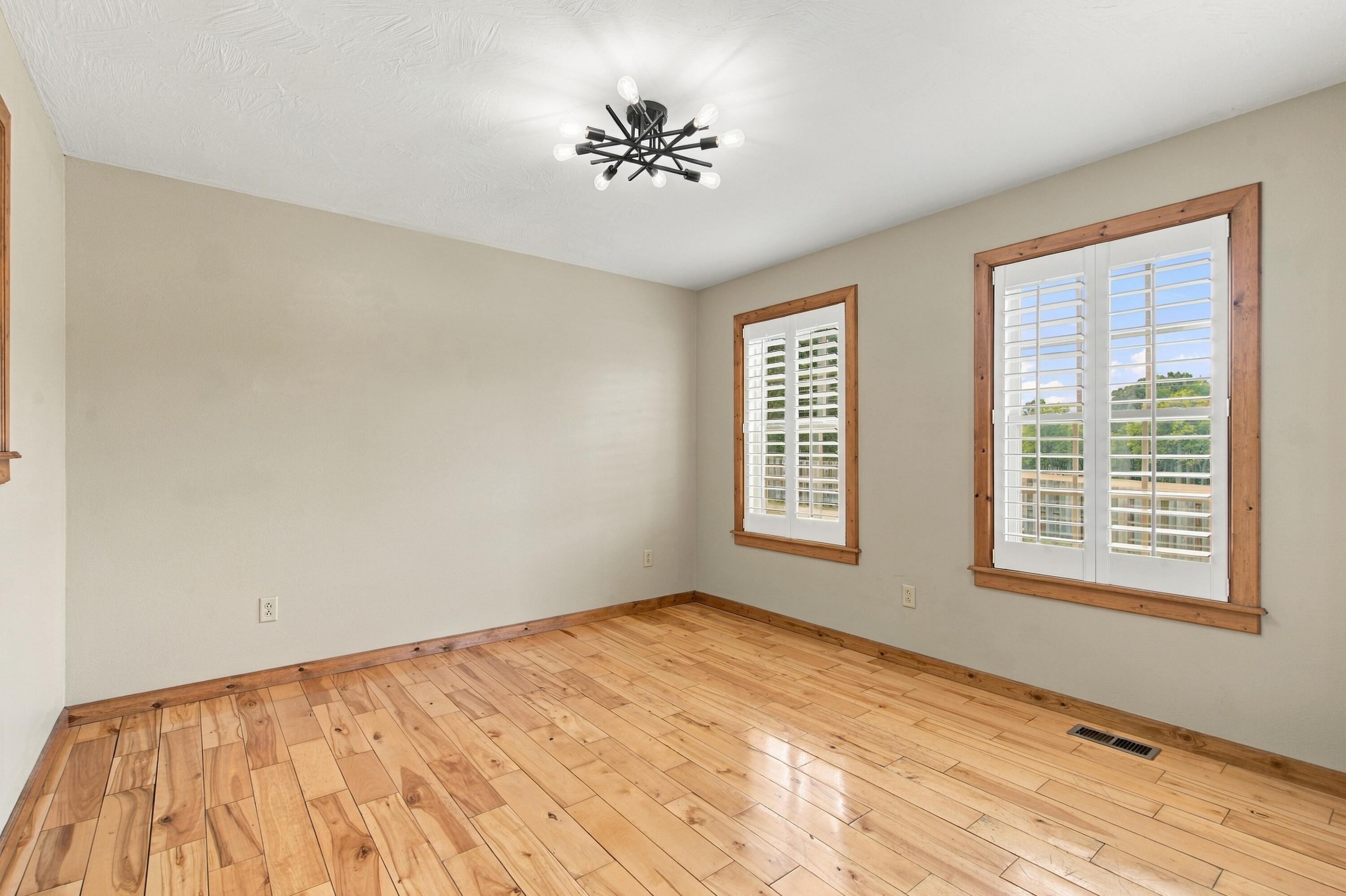 144 Elmview Drive Property Photo 27