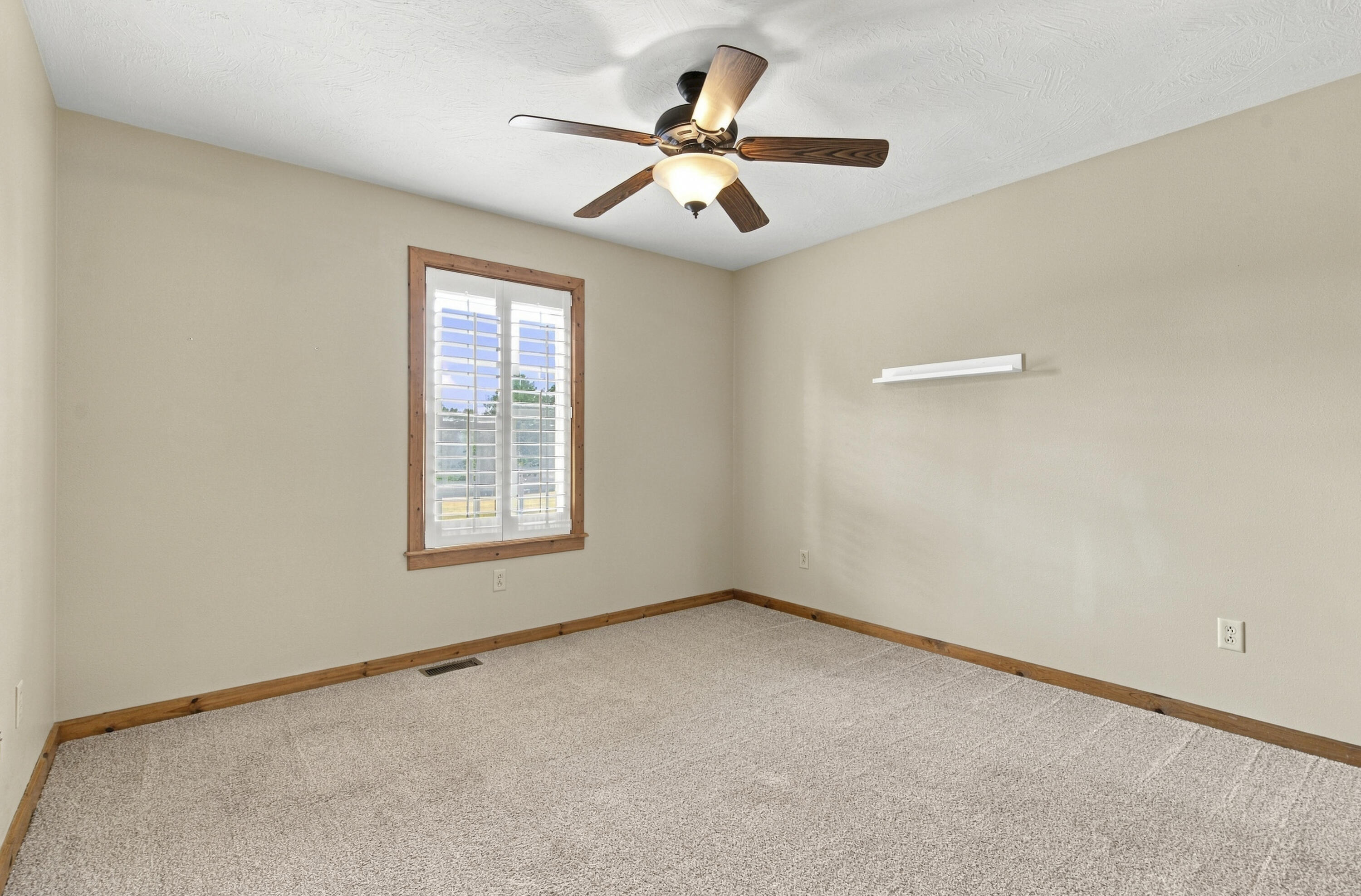 144 Elmview Drive Property Photo 41