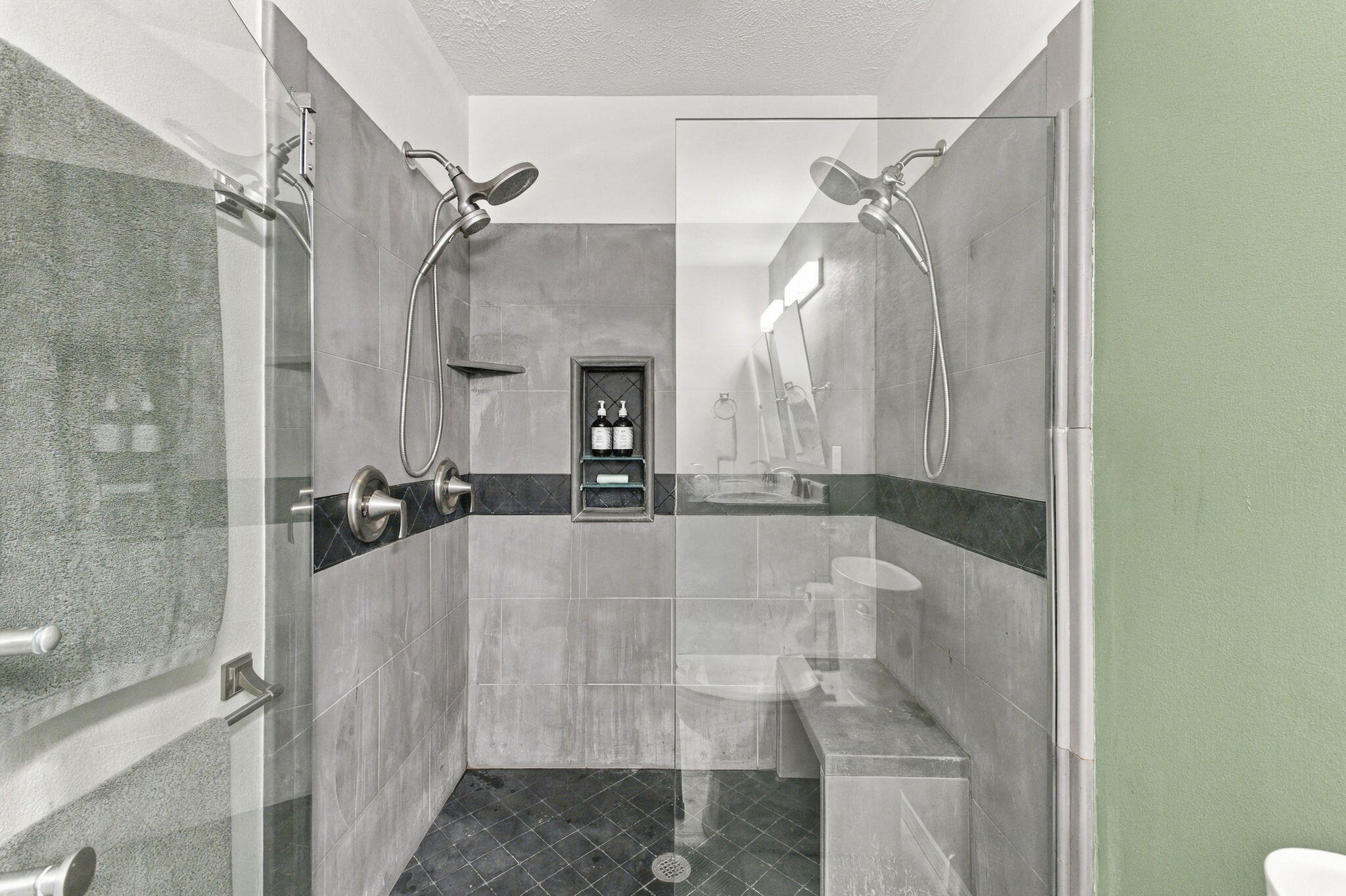 1501 Ford Drive Property Photo 18