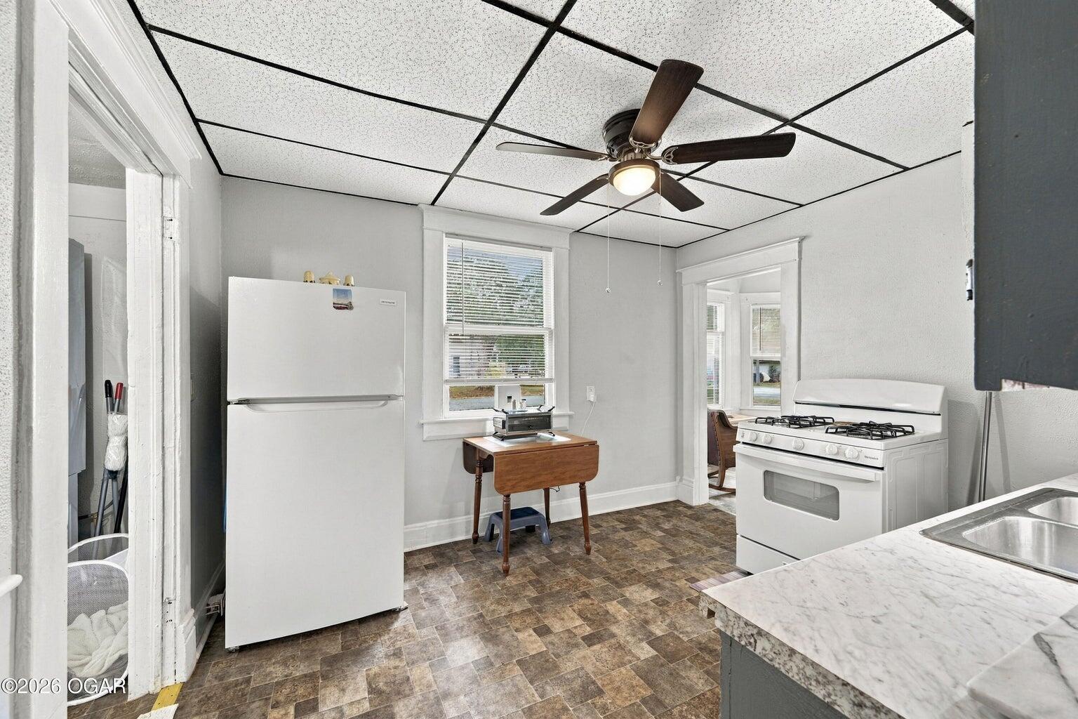 303 Ottawa Street Property Photo 16