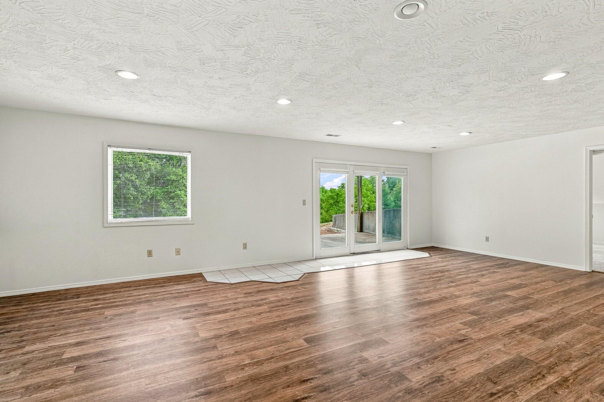 1818 West Country Hill Lane Property Photo 36
