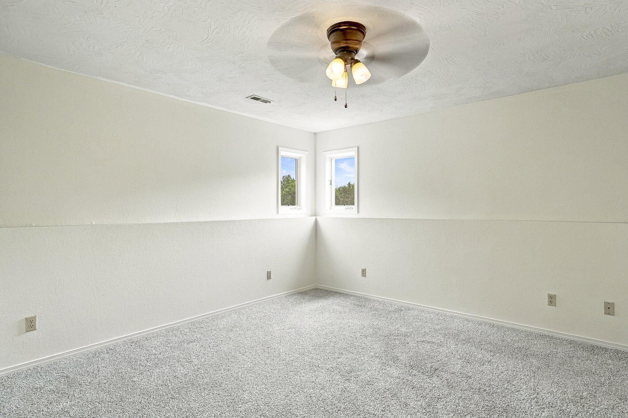 1818 West Country Hill Lane Property Photo 44