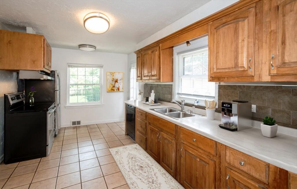 60333711 Property Photo 12