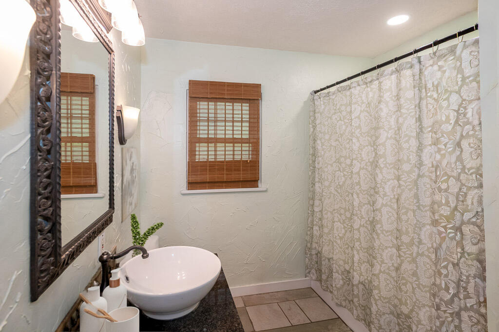 60333711 Property Photo 13