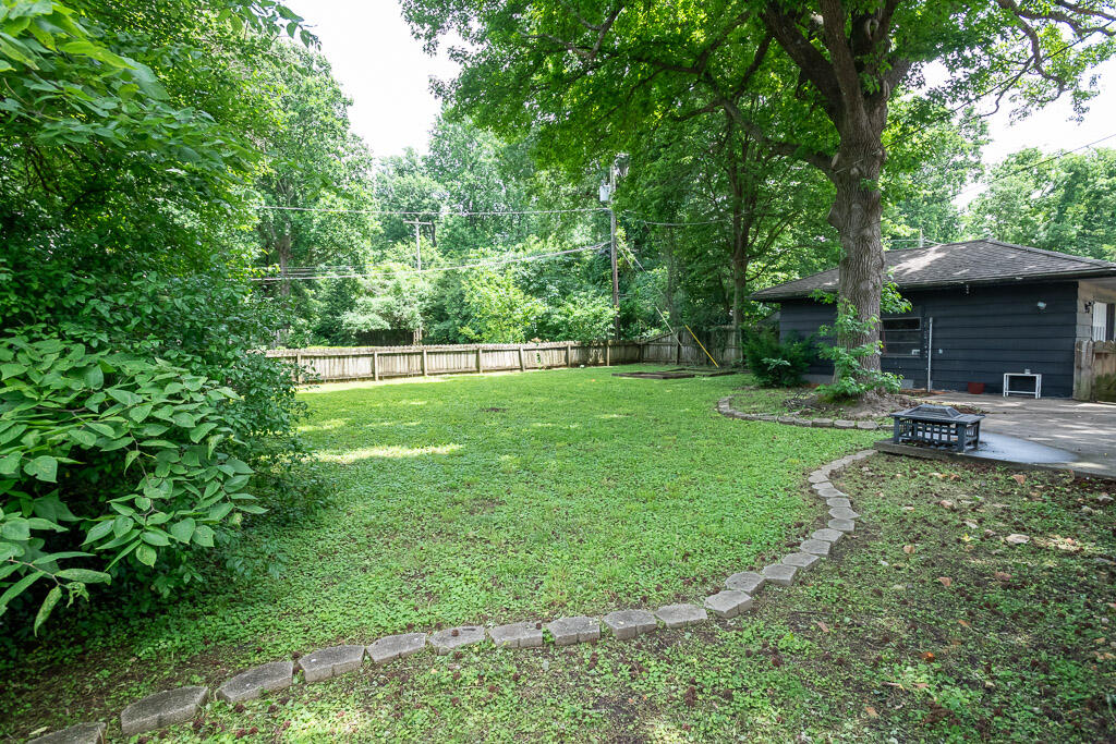 60333711 Property Photo 25