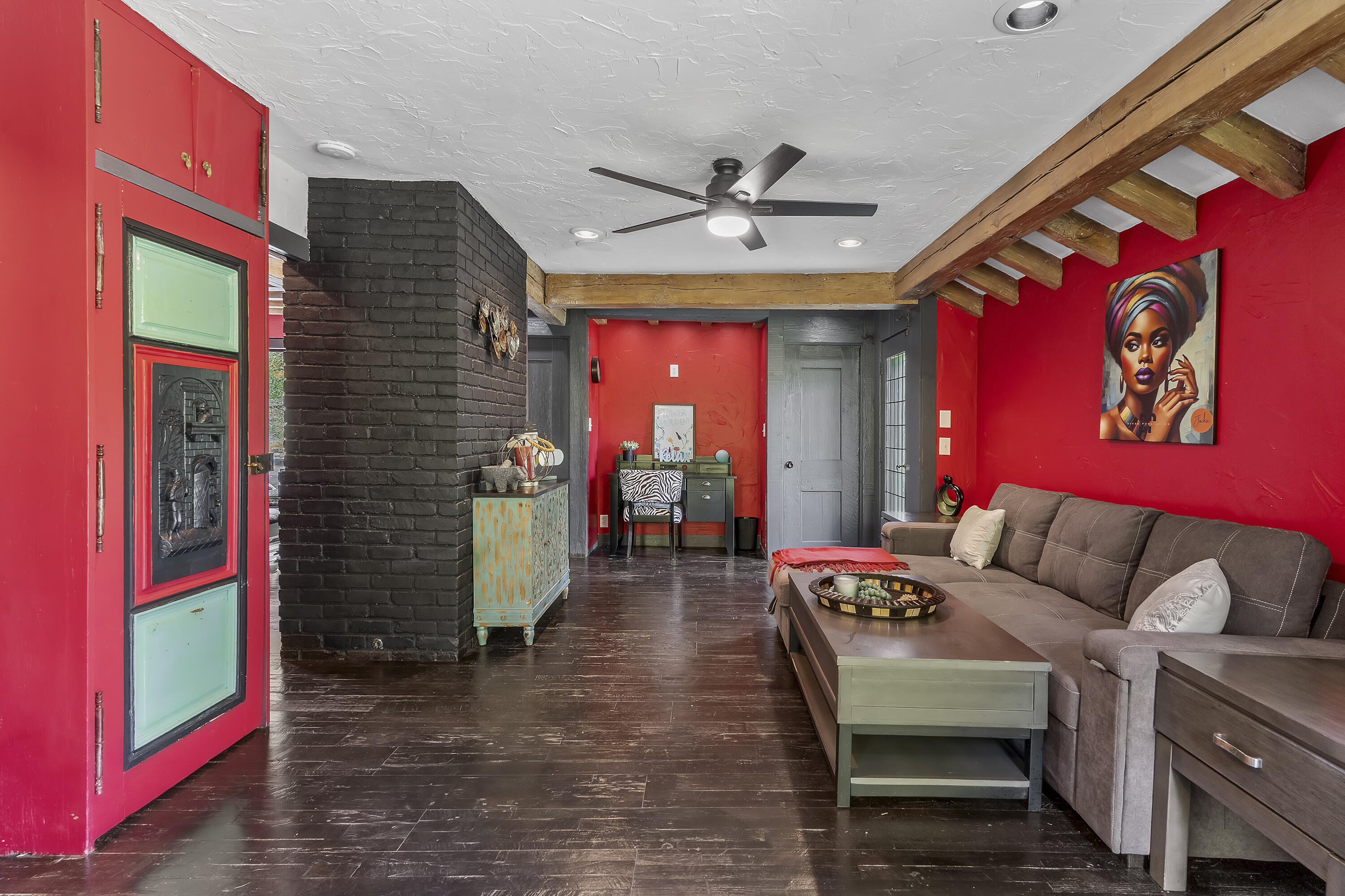 2829 South Lone Pine Avenue Property Photo 49